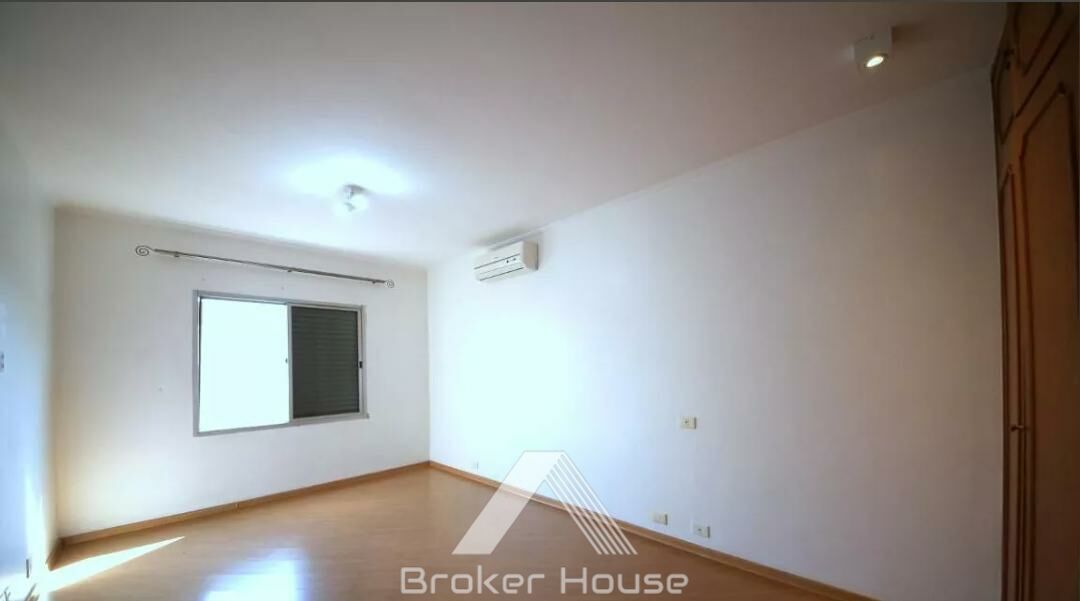 Casa à venda com 3 quartos, 230m² - Foto 14