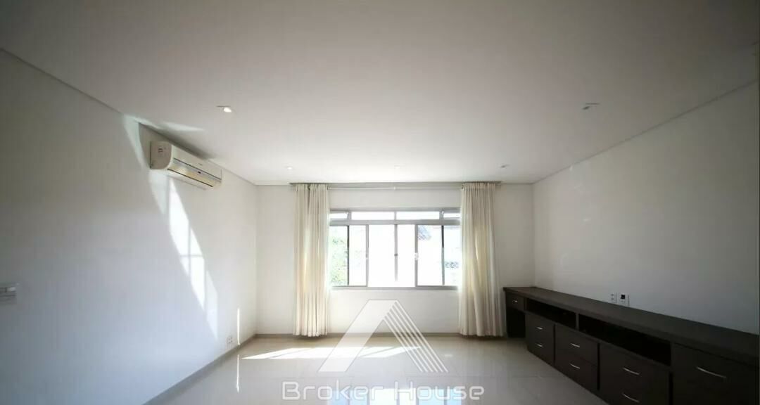 Casa à venda com 3 quartos, 230m² - Foto 6