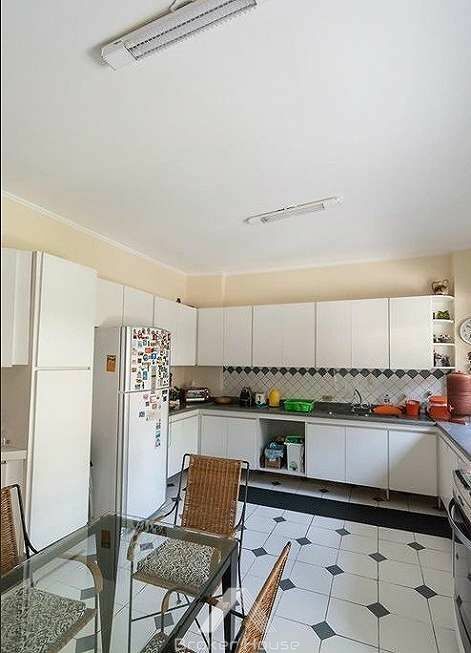 Casa à venda com 4 quartos, 450m² - Foto 22