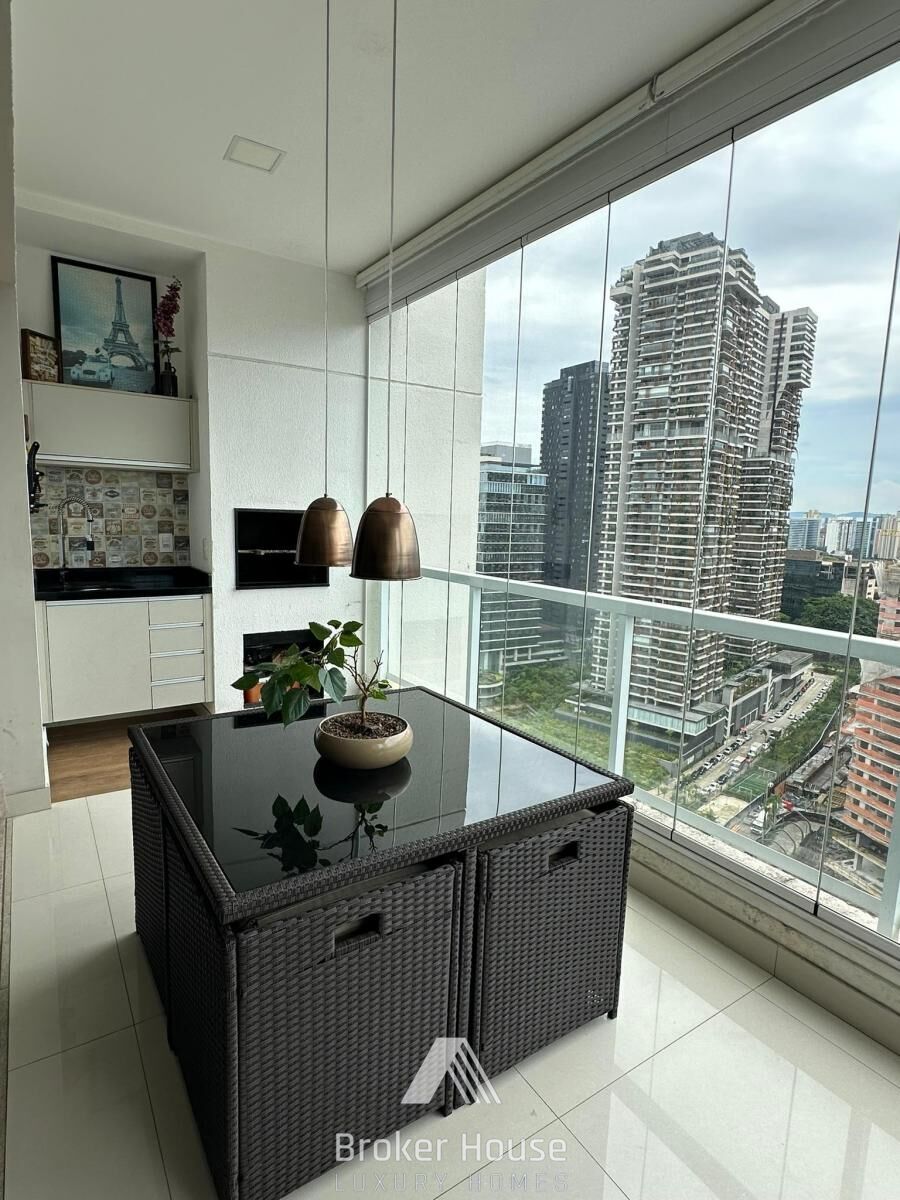 Apartamento à venda com 3 quartos, 116m² - Foto 3