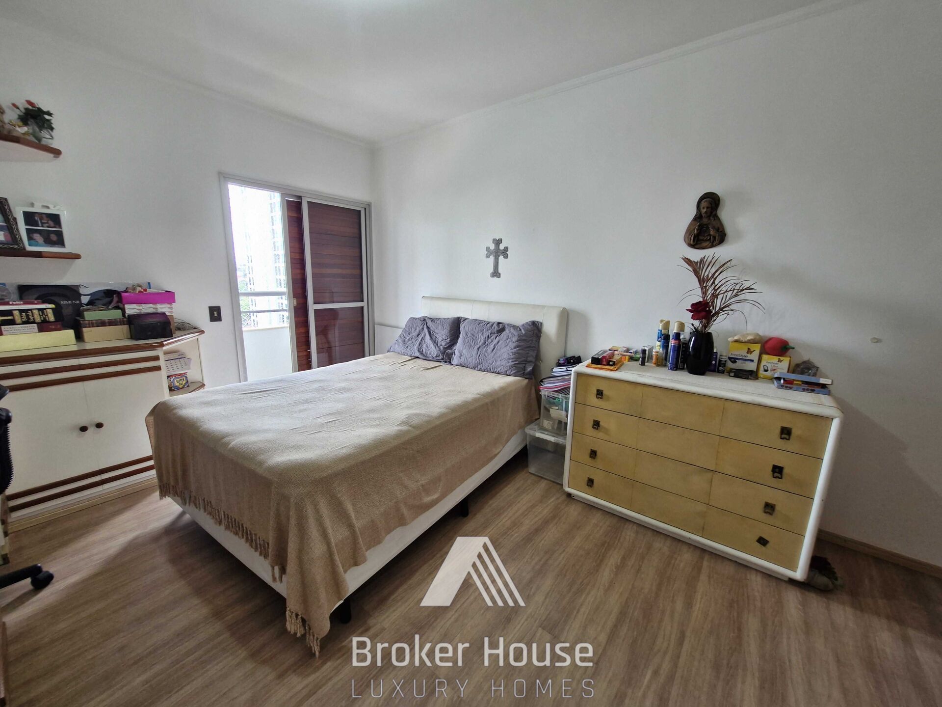 Apartamento à venda com 3 quartos, 157m² - Foto 19