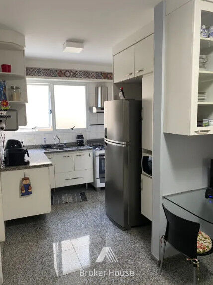 Apartamento à venda com 4 quartos, 144m² - Foto 12