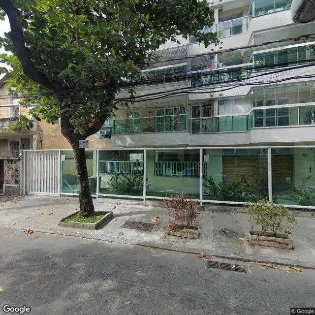 Imagem estática do "Street View" da localização