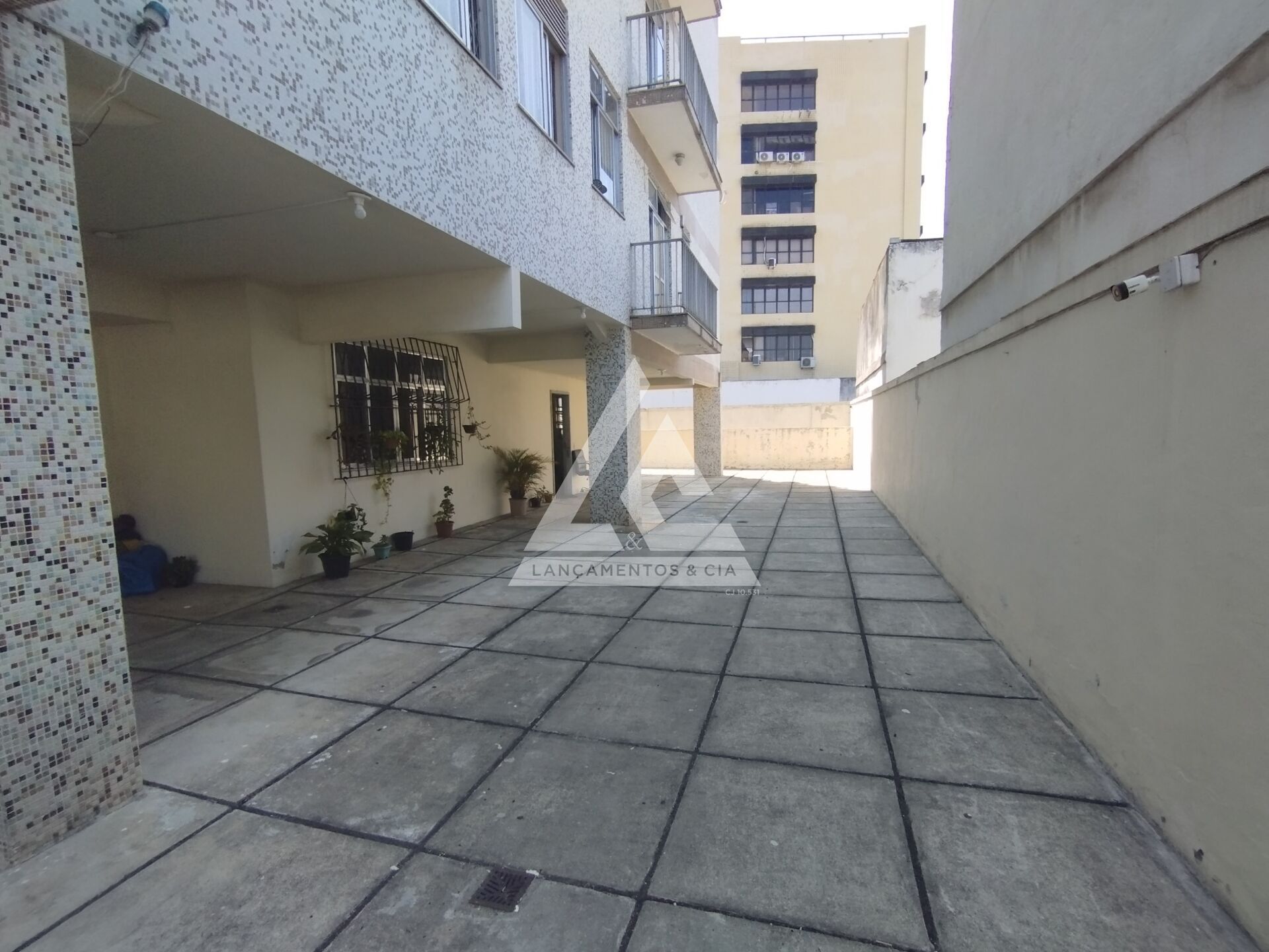 Apartamento à venda com 1 quarto, 56m² - Foto 18