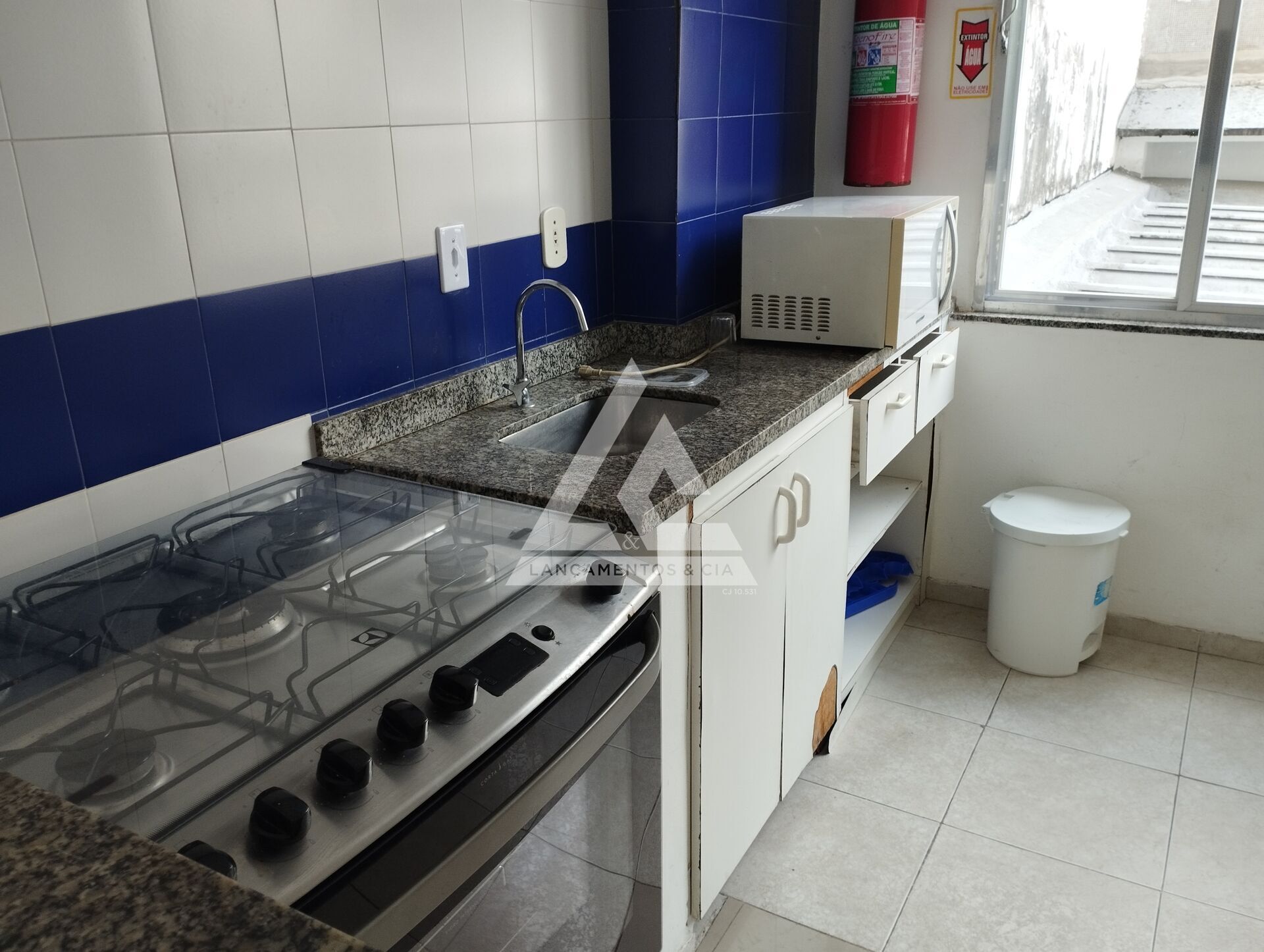 Apartamento à venda com 2 quartos, 80m² - Foto 22