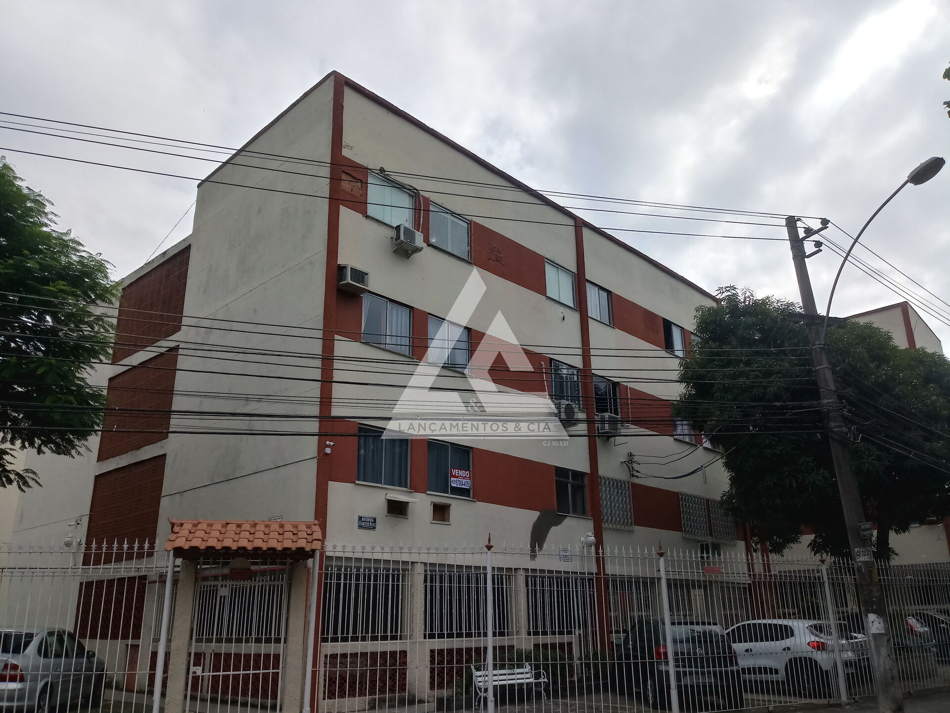 Apartamento à venda com 3 quartos, 56m² - Foto 1