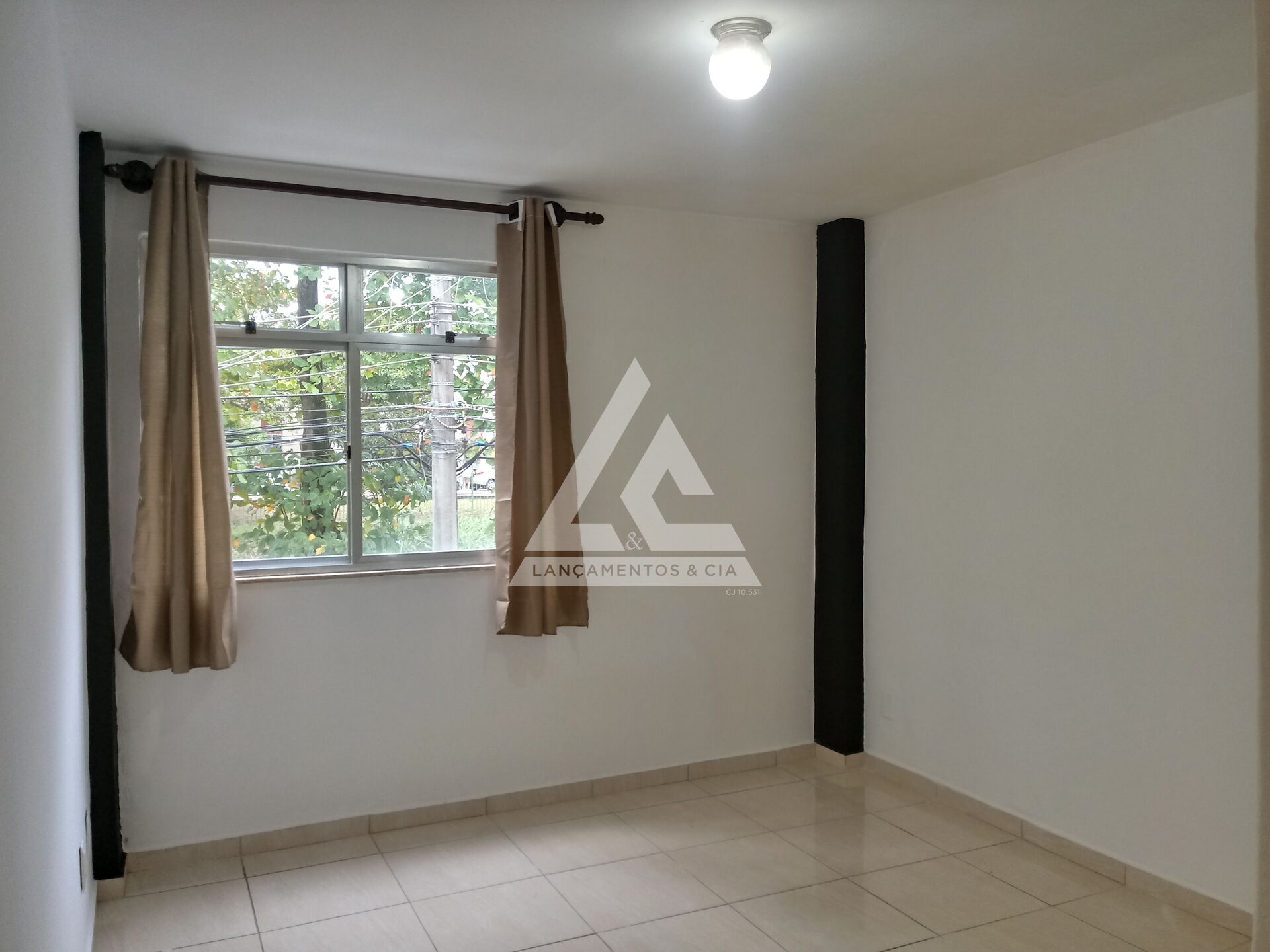 Apartamento à venda com 3 quartos, 56m² - Foto 2