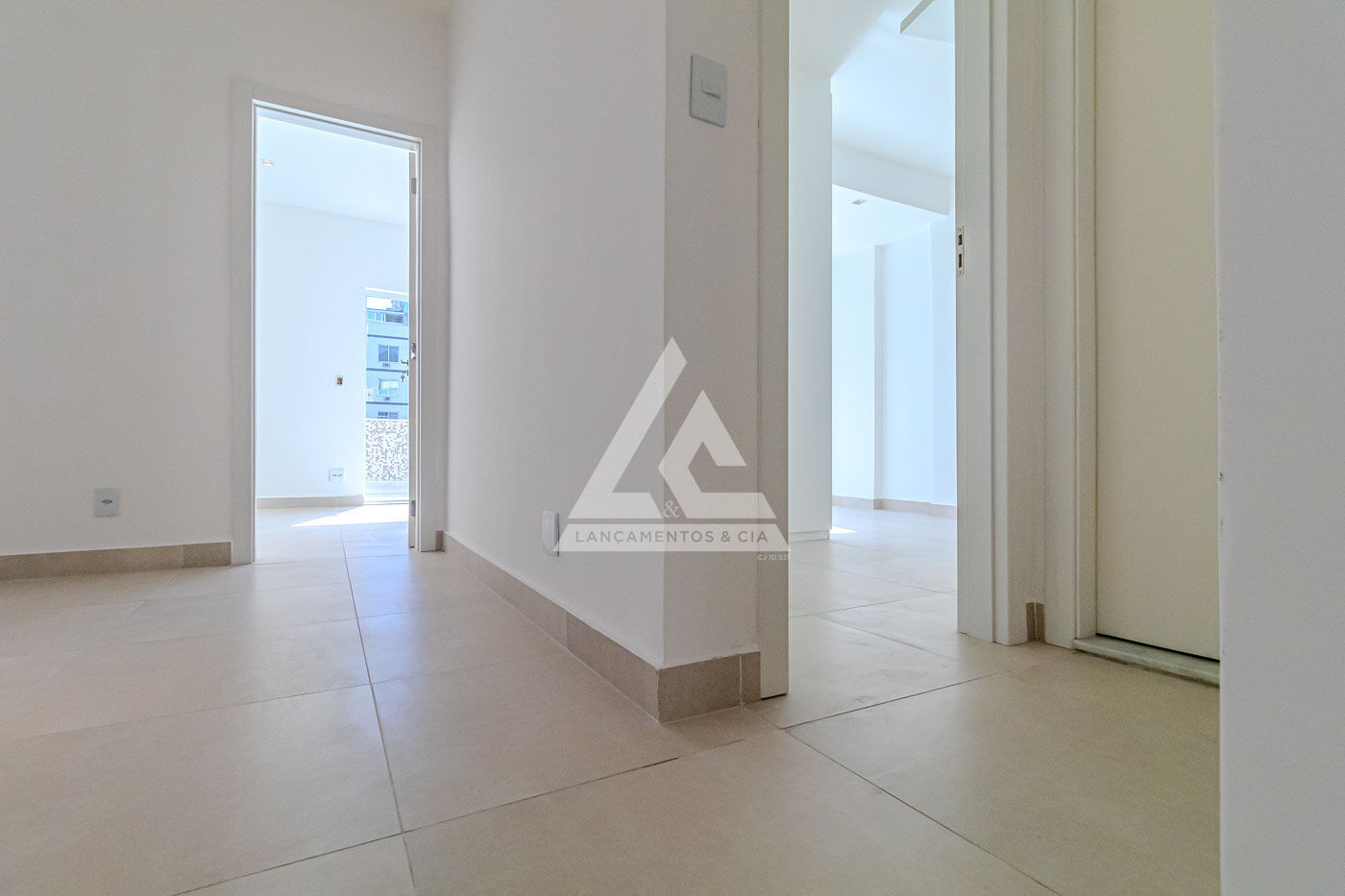 Apartamento à venda com 3 quartos, 135m² - Foto 22