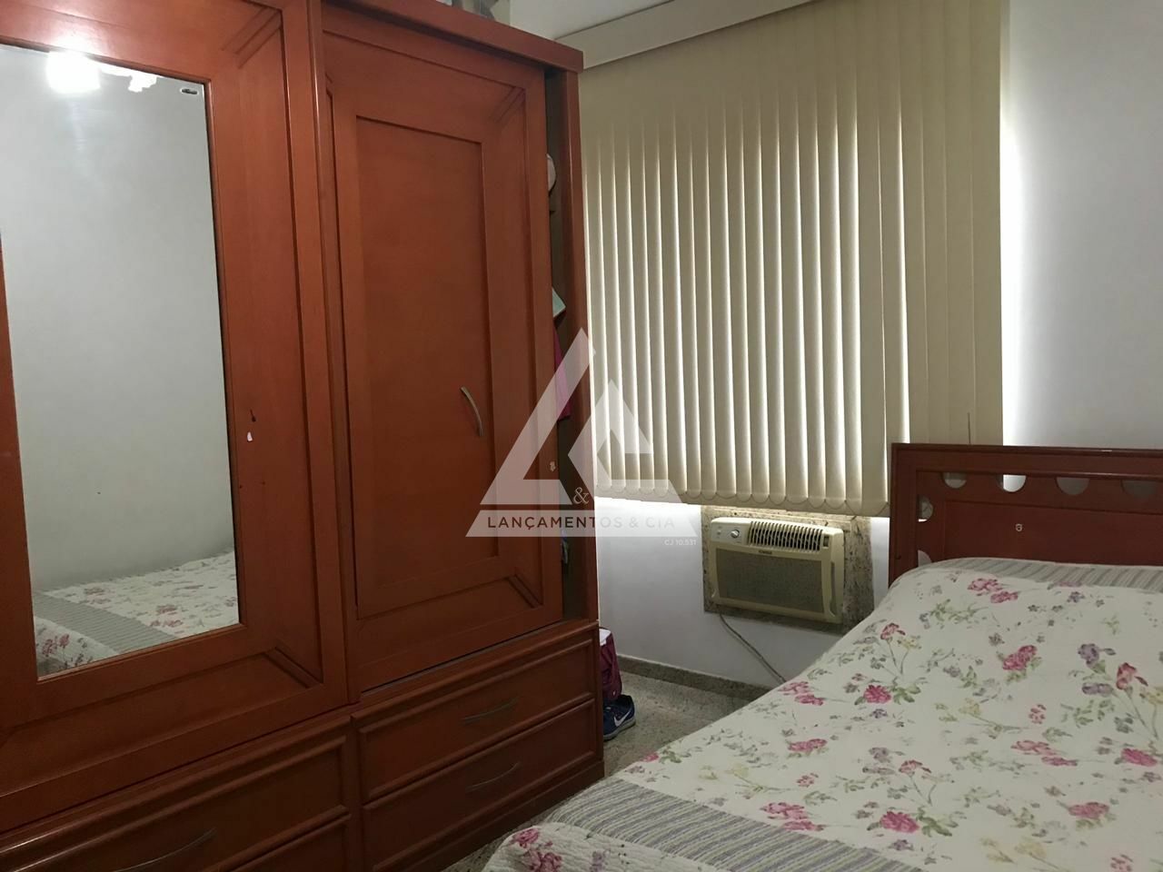 Apartamento à venda com 3 quartos, 111m² - Foto 9