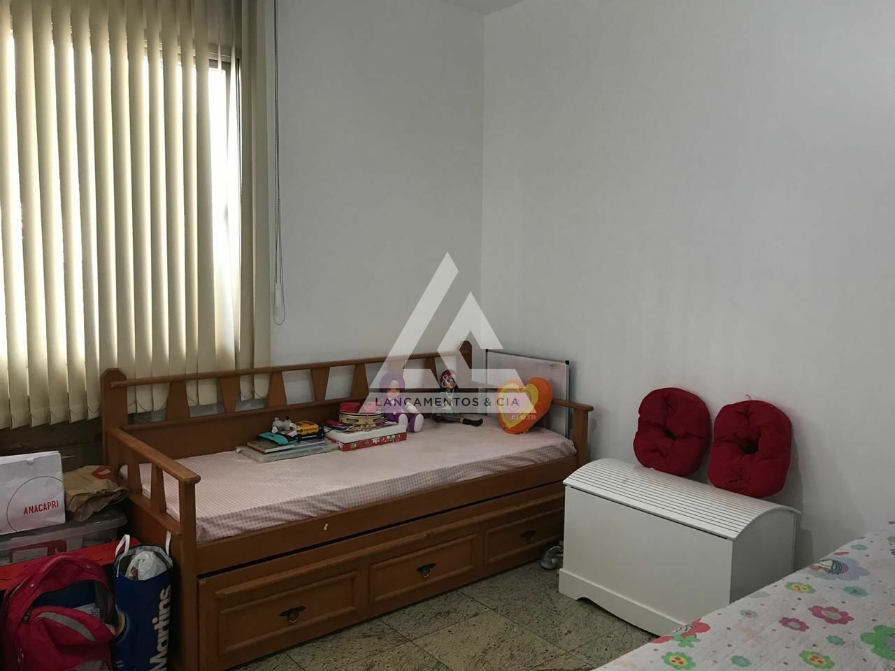 Apartamento à venda com 3 quartos, 111m² - Foto 7