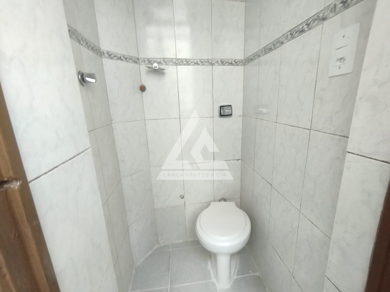 Apartamento à venda com 2 quartos, 66m² - Foto 13