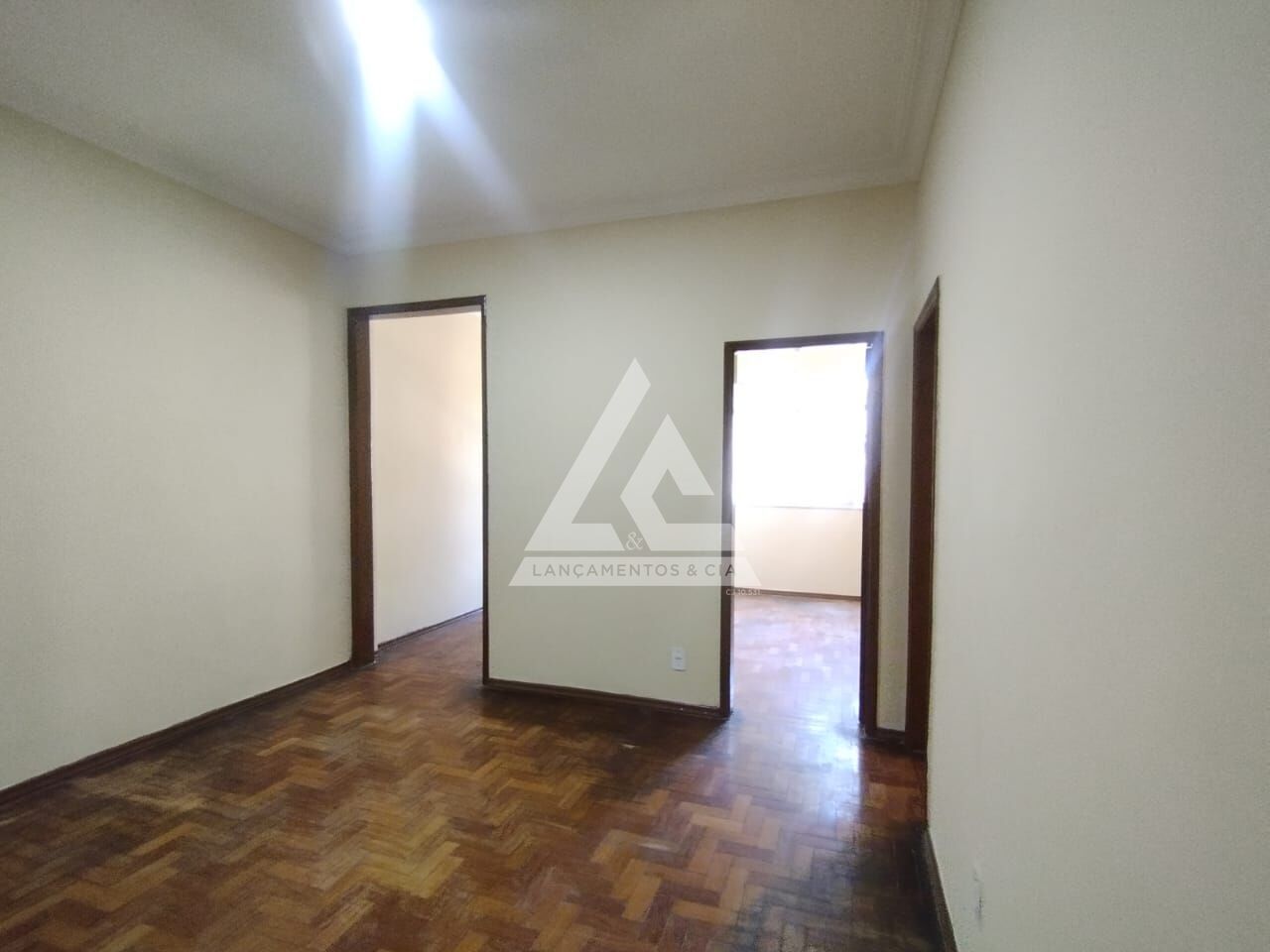 Apartamento à venda com 2 quartos, 66m² - Foto 15