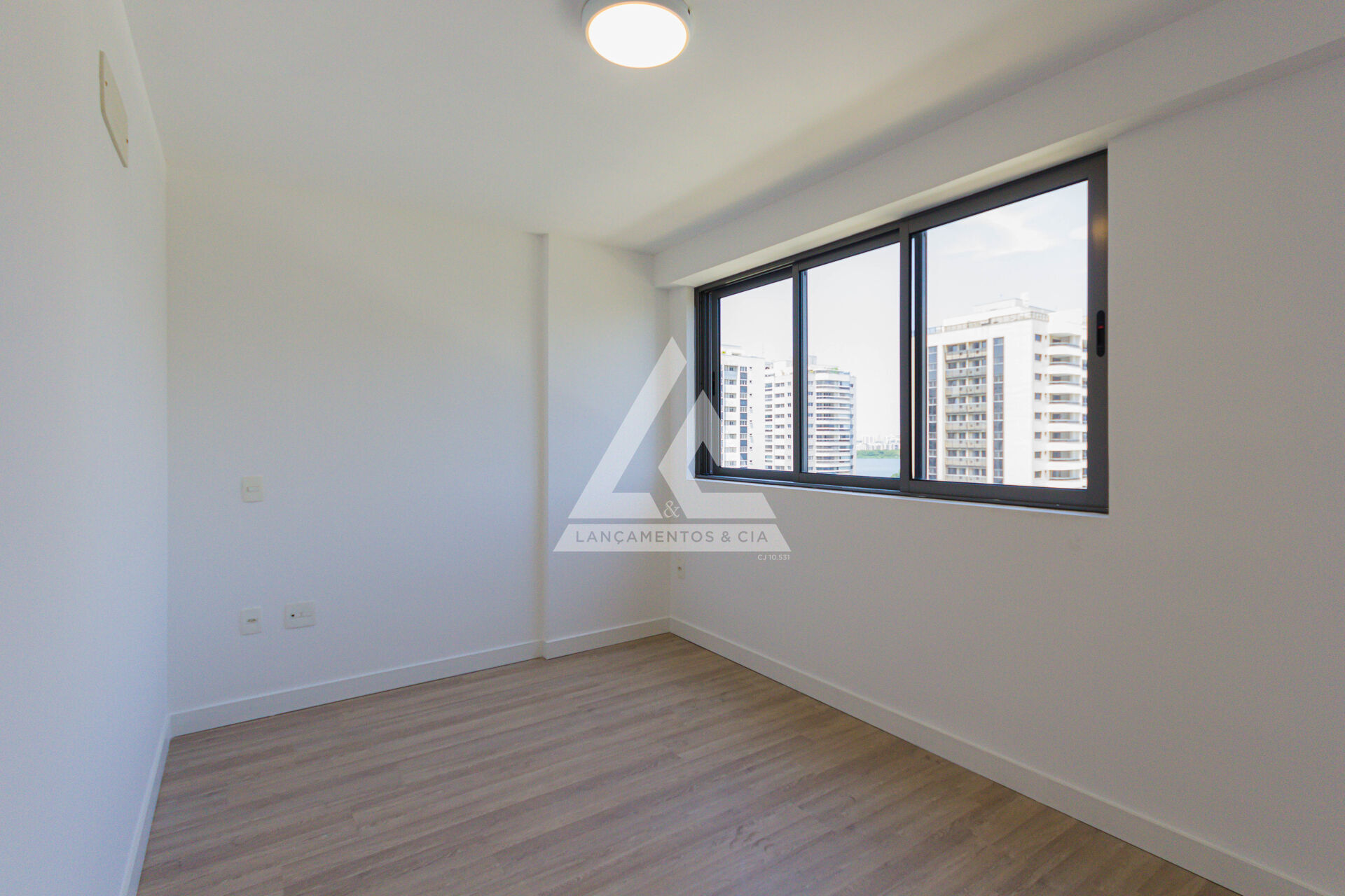 Apartamento à venda com 2 quartos, 86m² - Foto 18