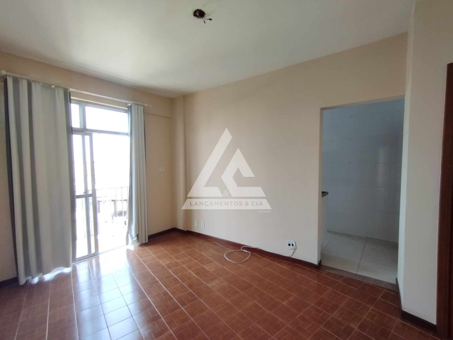 Apartamento à venda com 1 quarto, 56m² - Foto 4