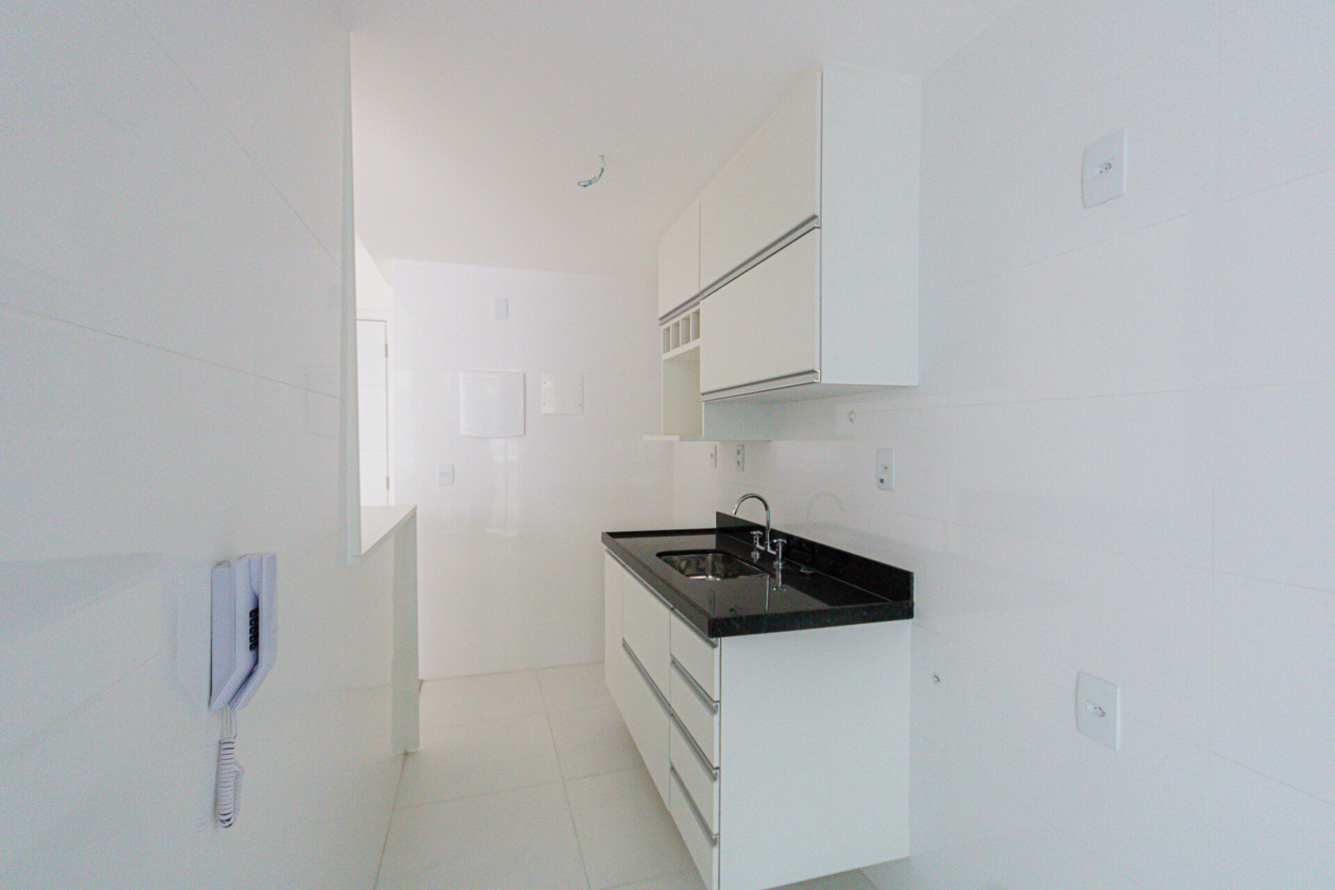 Apartamento à venda com 2 quartos, 64m² - Foto 24