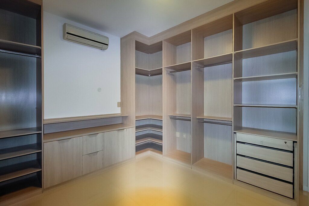 Apartamento à venda com 1 quarto, 120m² - Foto 38