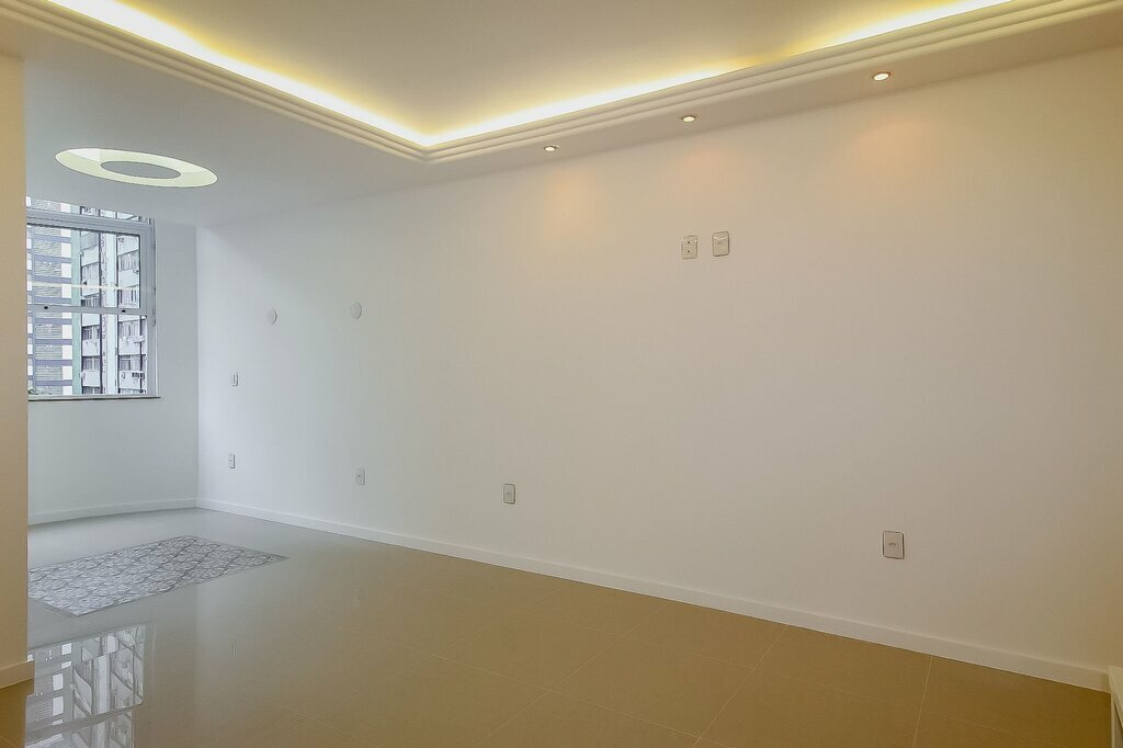 Apartamento à venda com 1 quarto, 120m² - Foto 22