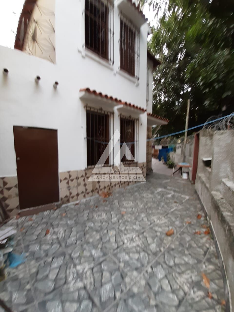 Casa à venda com 3 quartos, 100m² - Foto 4