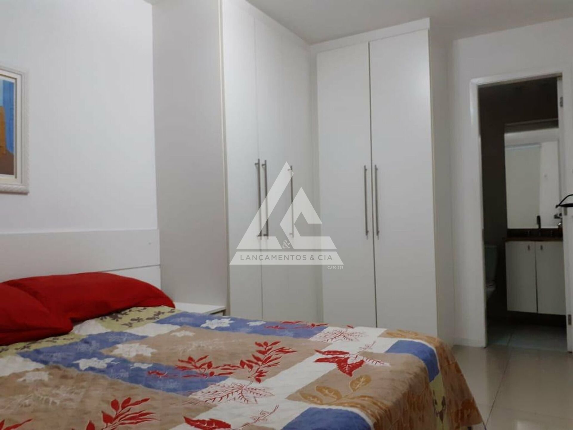 Apartamento à venda com 3 quartos, 94m² - Foto 8