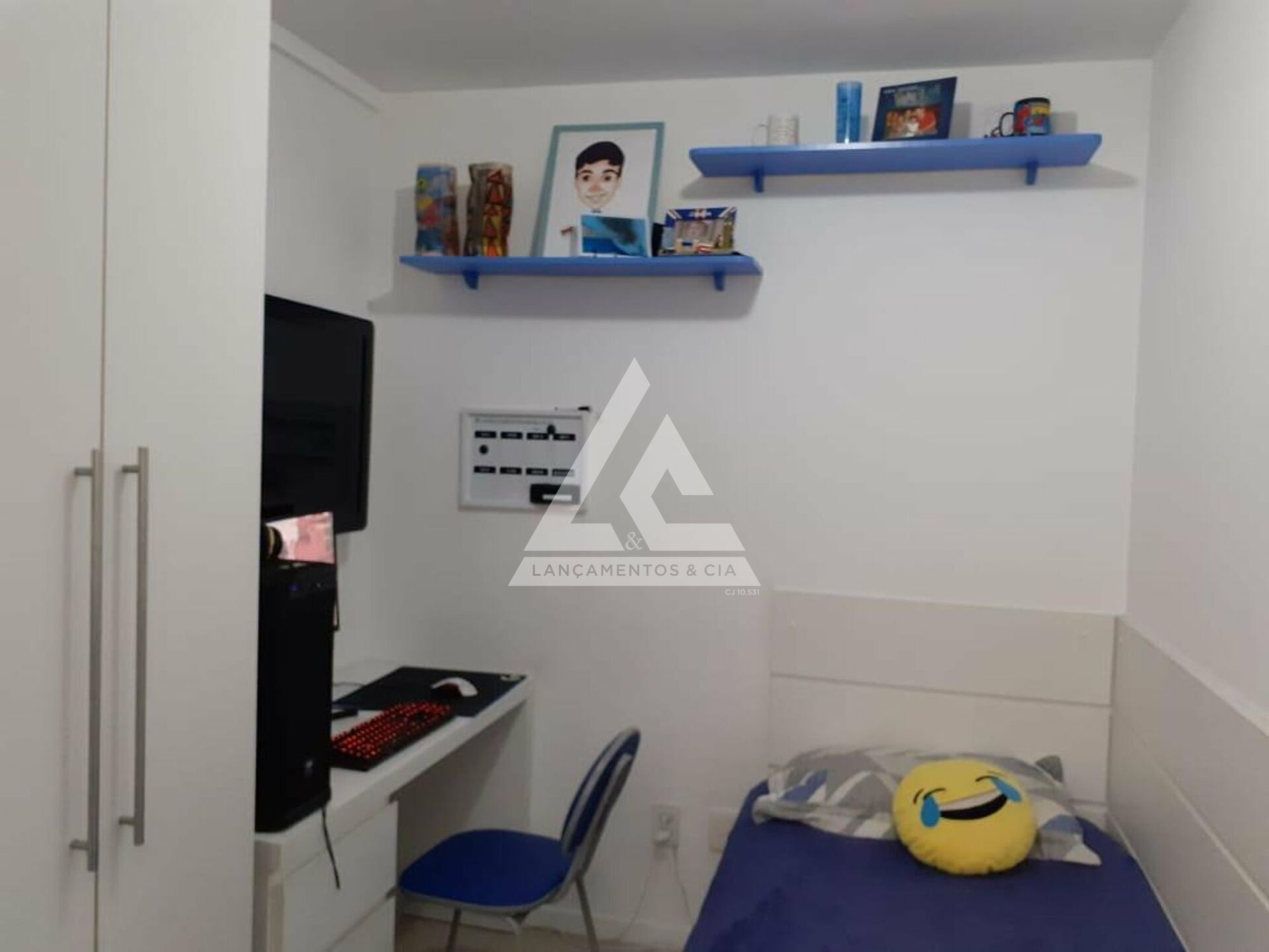 Apartamento à venda com 3 quartos, 94m² - Foto 9