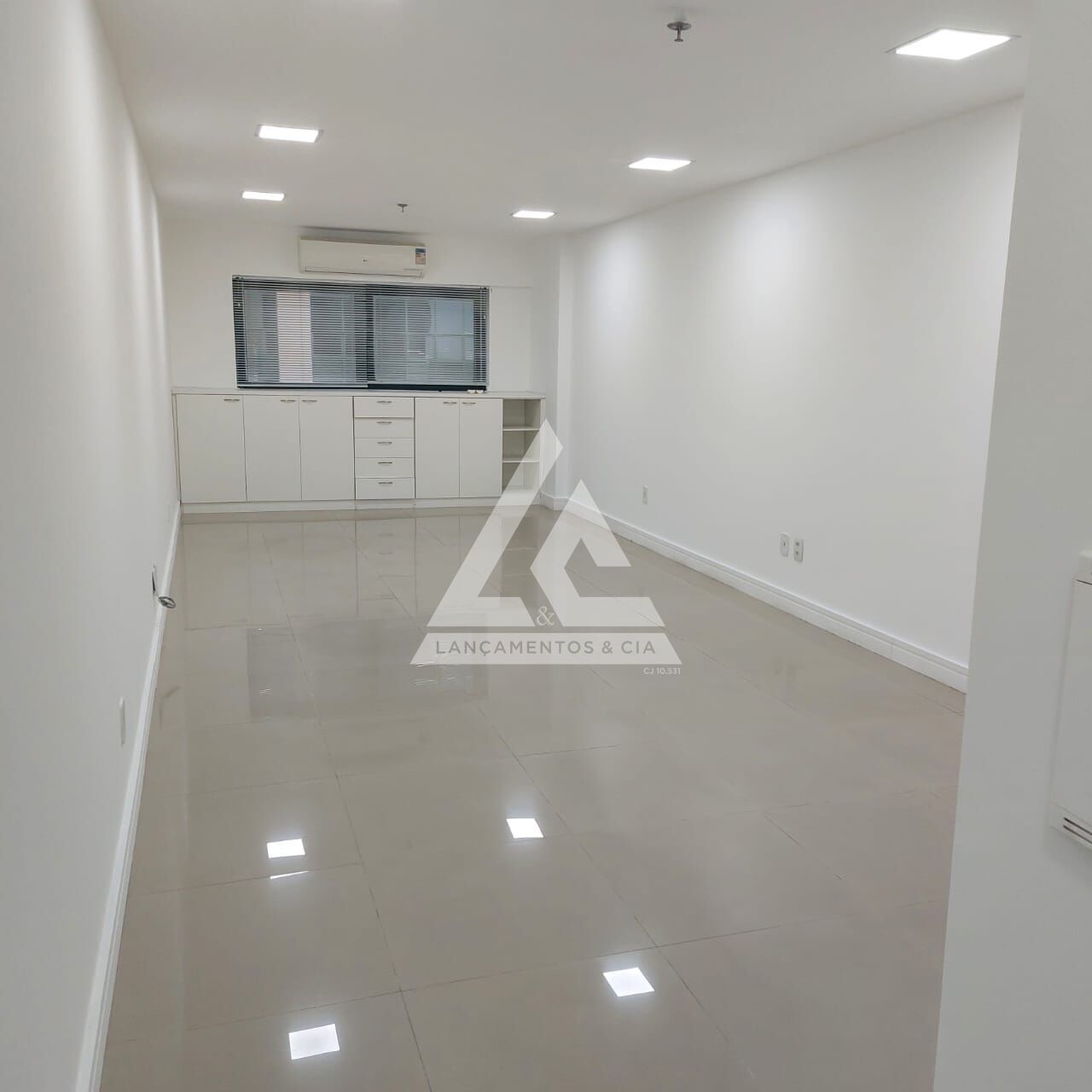 Conjunto Comercial-Sala para alugar, 36m² - Foto 2