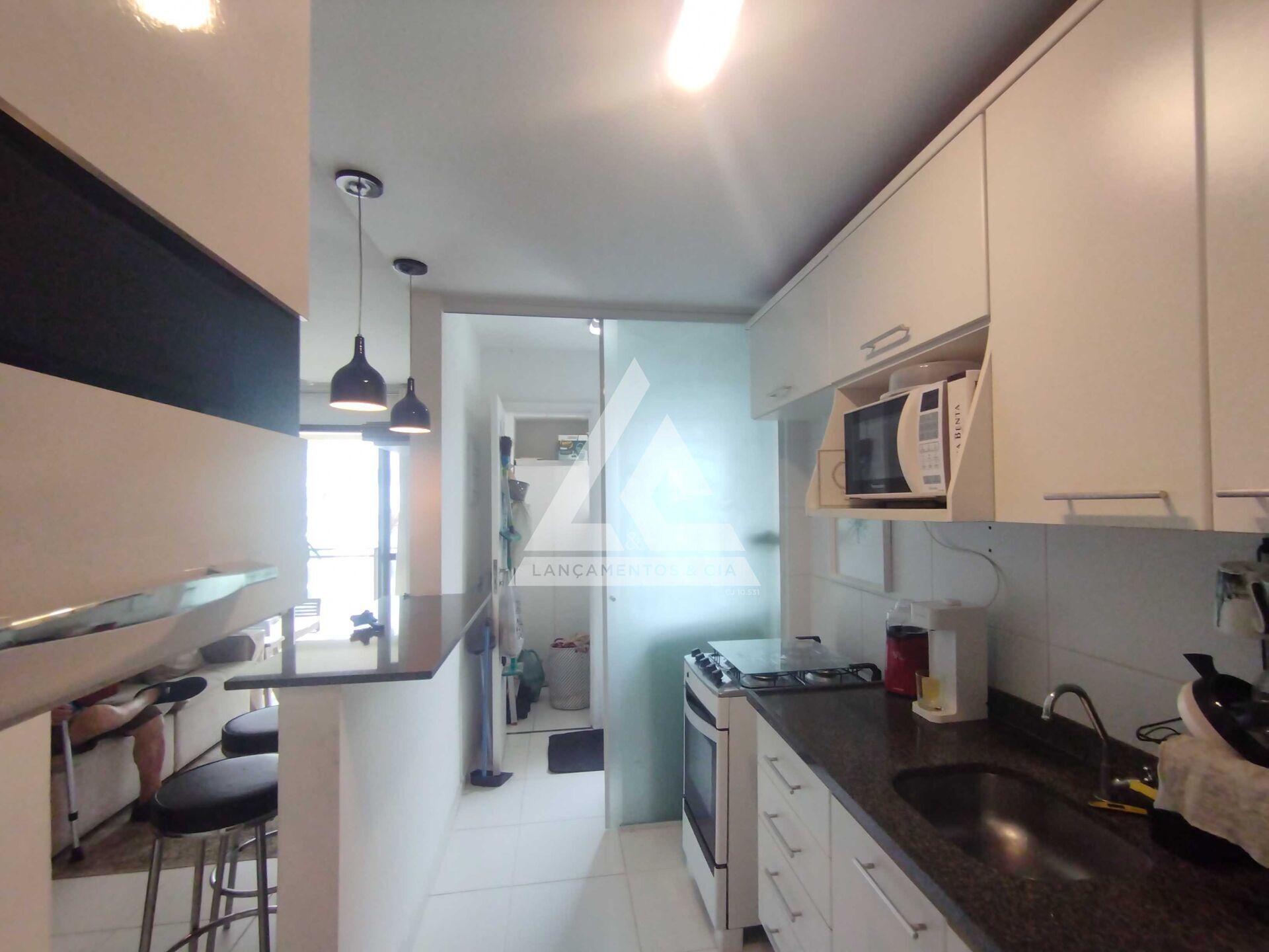 Apartamento à venda com 2 quartos, 61m² - Foto 12