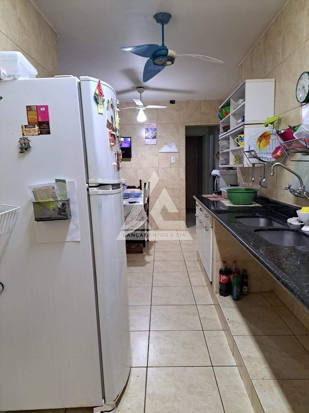 Casa à venda com 6 quartos, 163m² - Foto 15