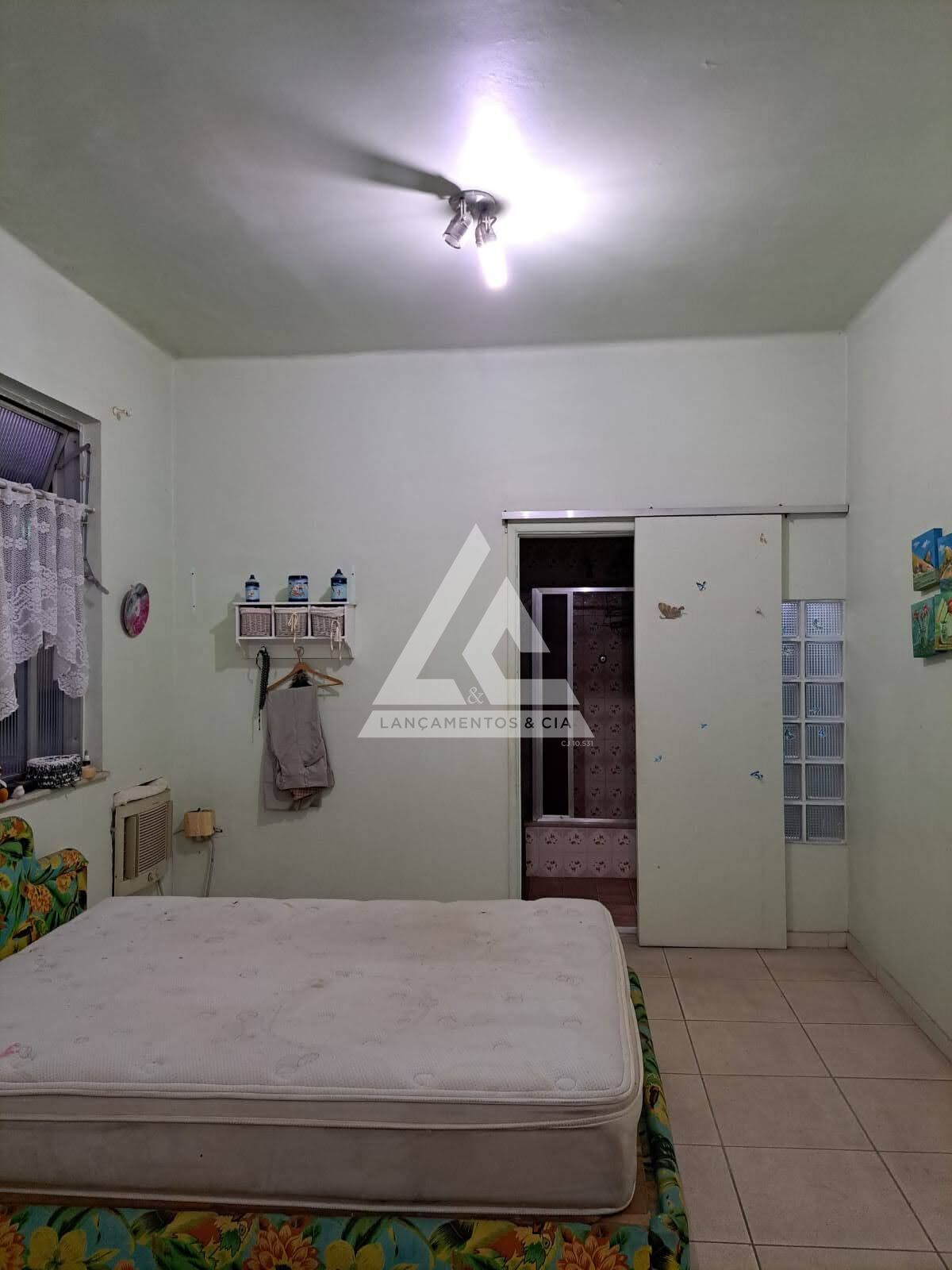 Casa à venda com 6 quartos, 163m² - Foto 9