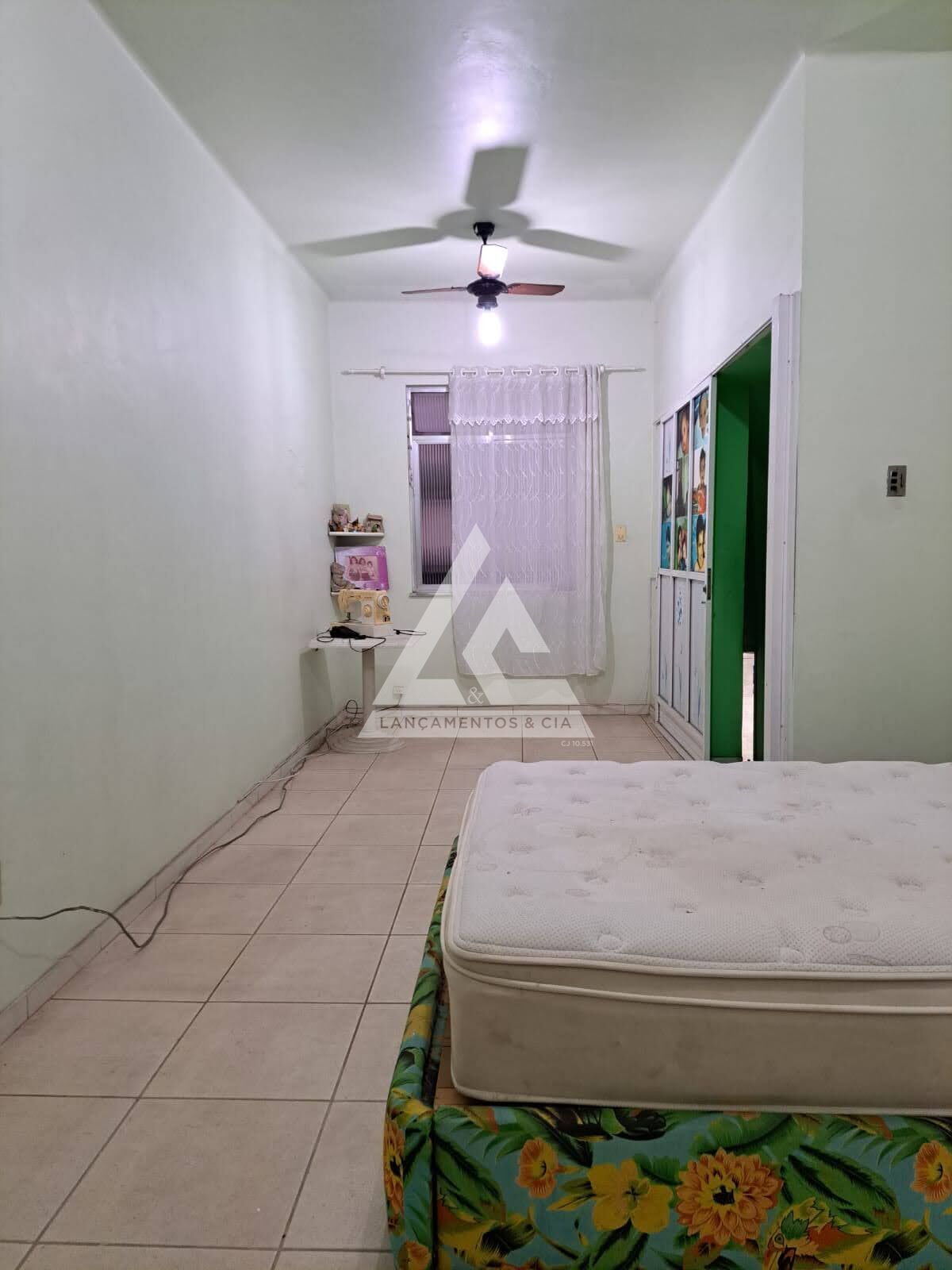 Casa à venda com 6 quartos, 163m² - Foto 12