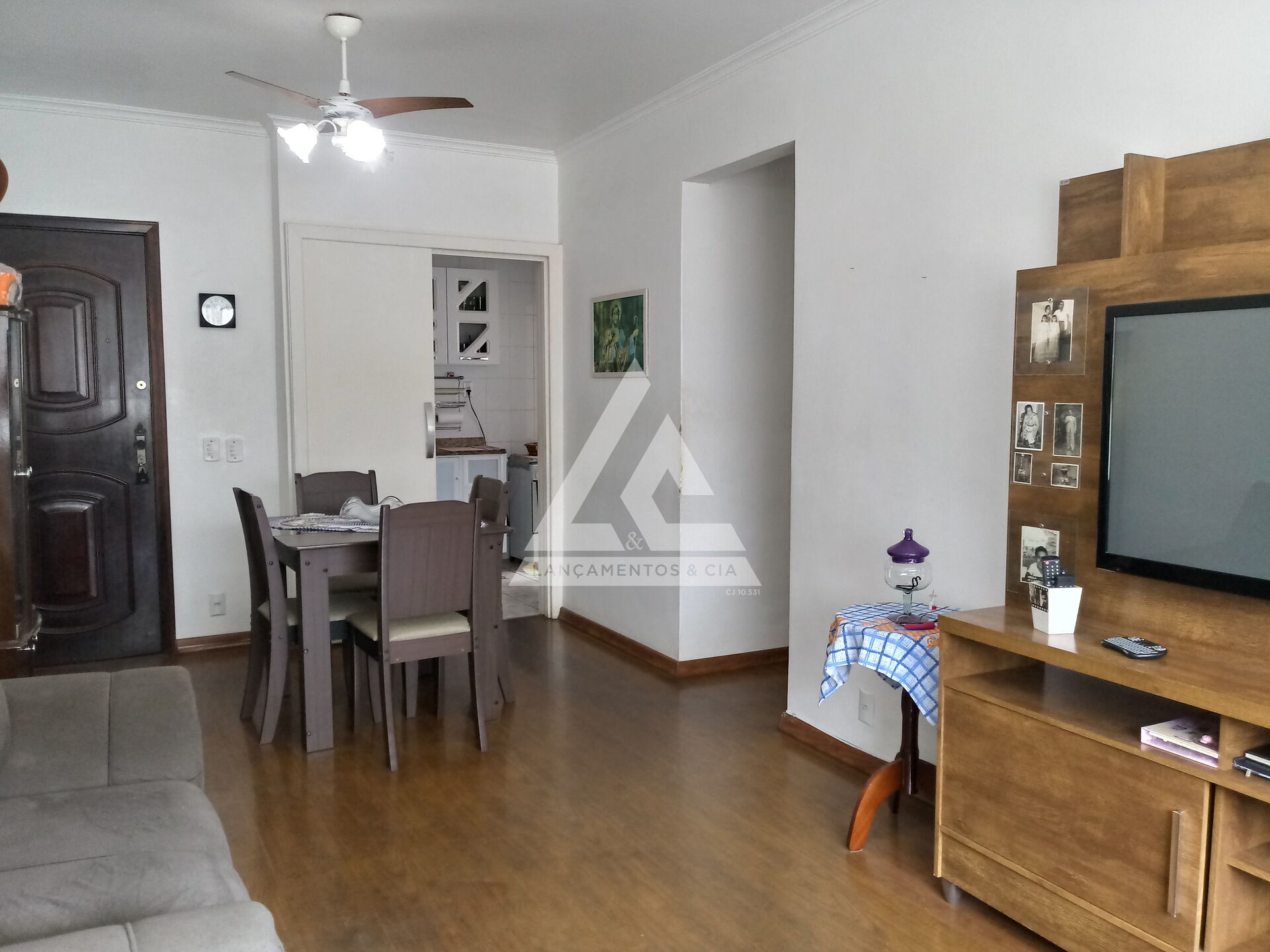 Apartamento à venda com 3 quartos, 68m² - Foto 1