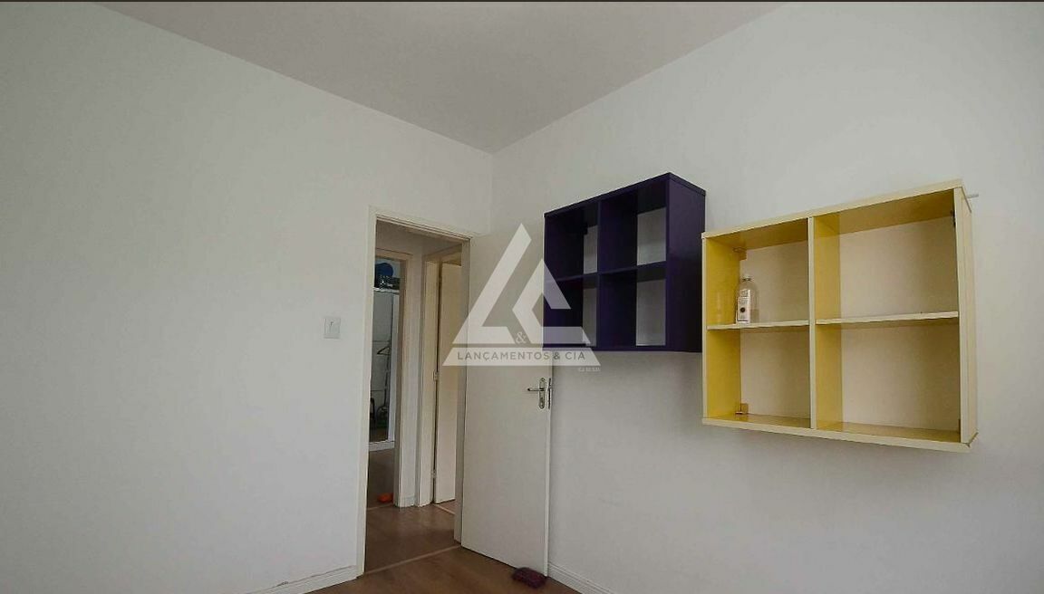 Apartamento à venda com 3 quartos, 60m² - Foto 4