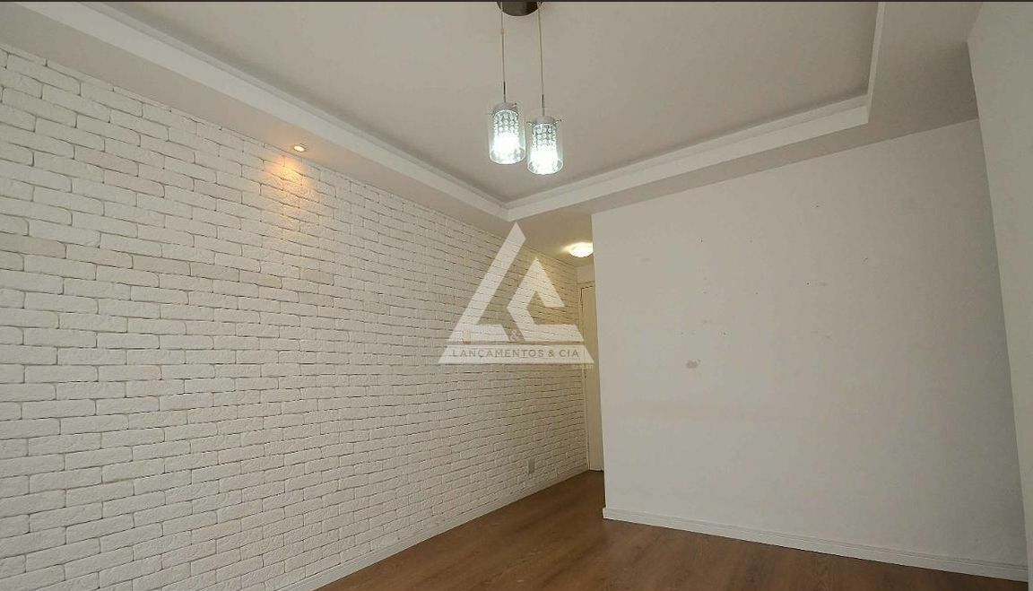 Apartamento à venda com 3 quartos, 60m² - Foto 2