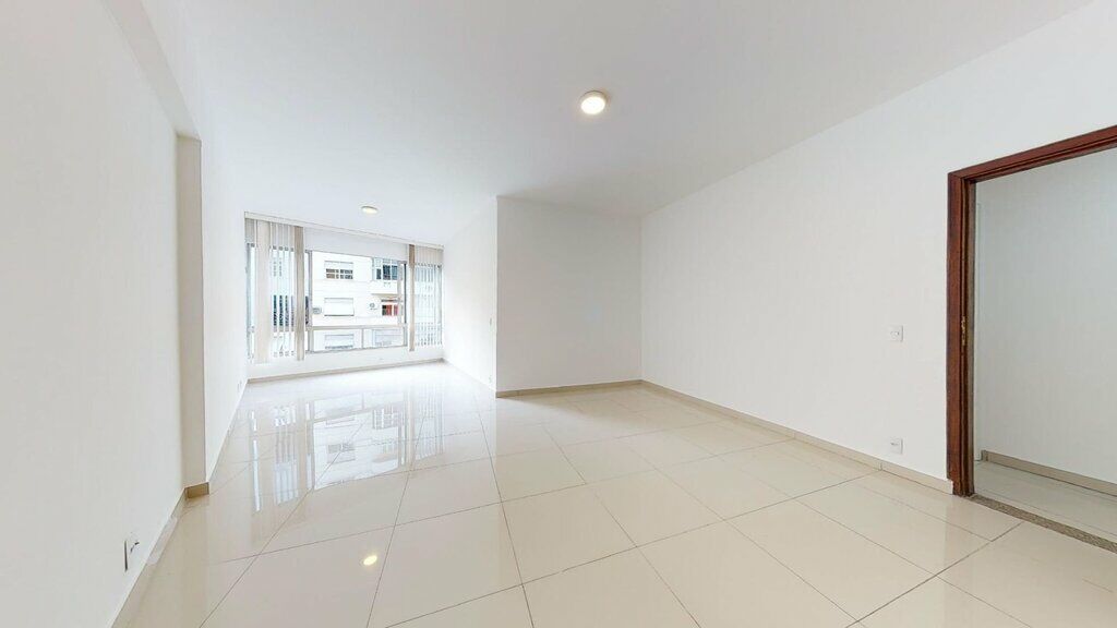 Apartamento à venda com 3 quartos, 130m² - Foto 4