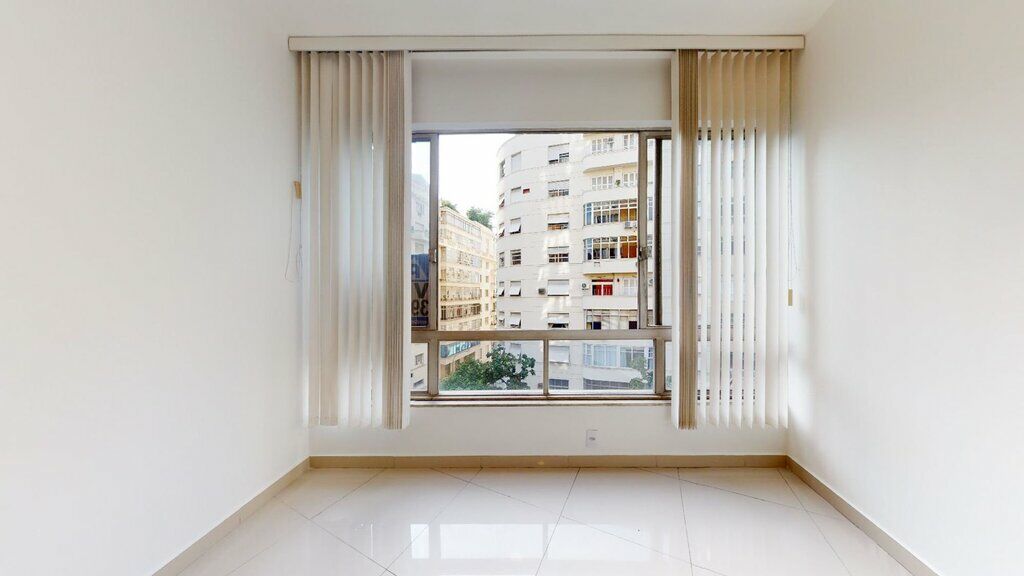 Apartamento à venda com 3 quartos, 130m² - Foto 3