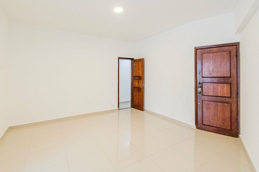 Apartamento à venda com 3 quartos, 130m² - Foto 6