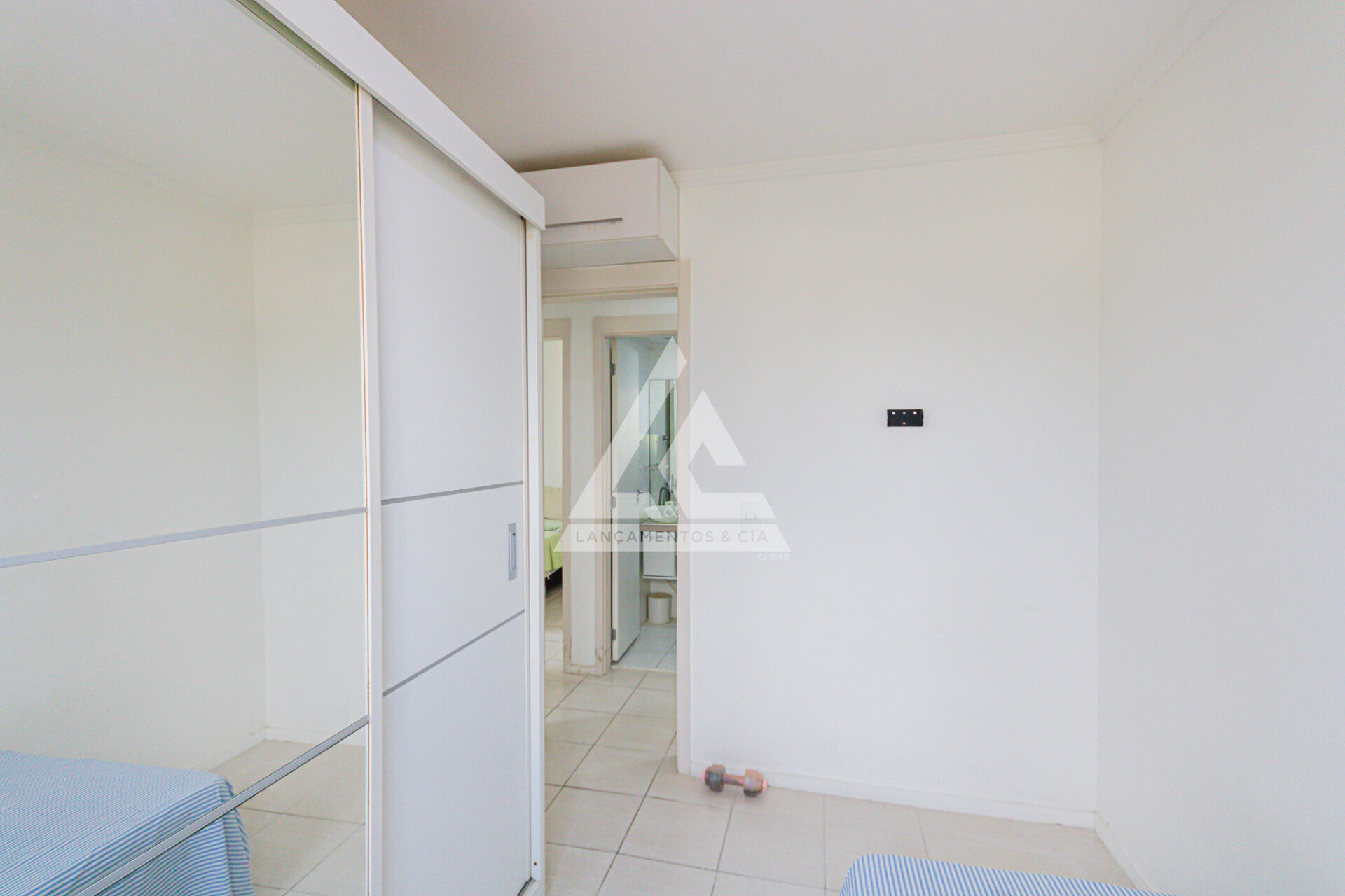 Apartamento à venda com 3 quartos, 70m² - Foto 9