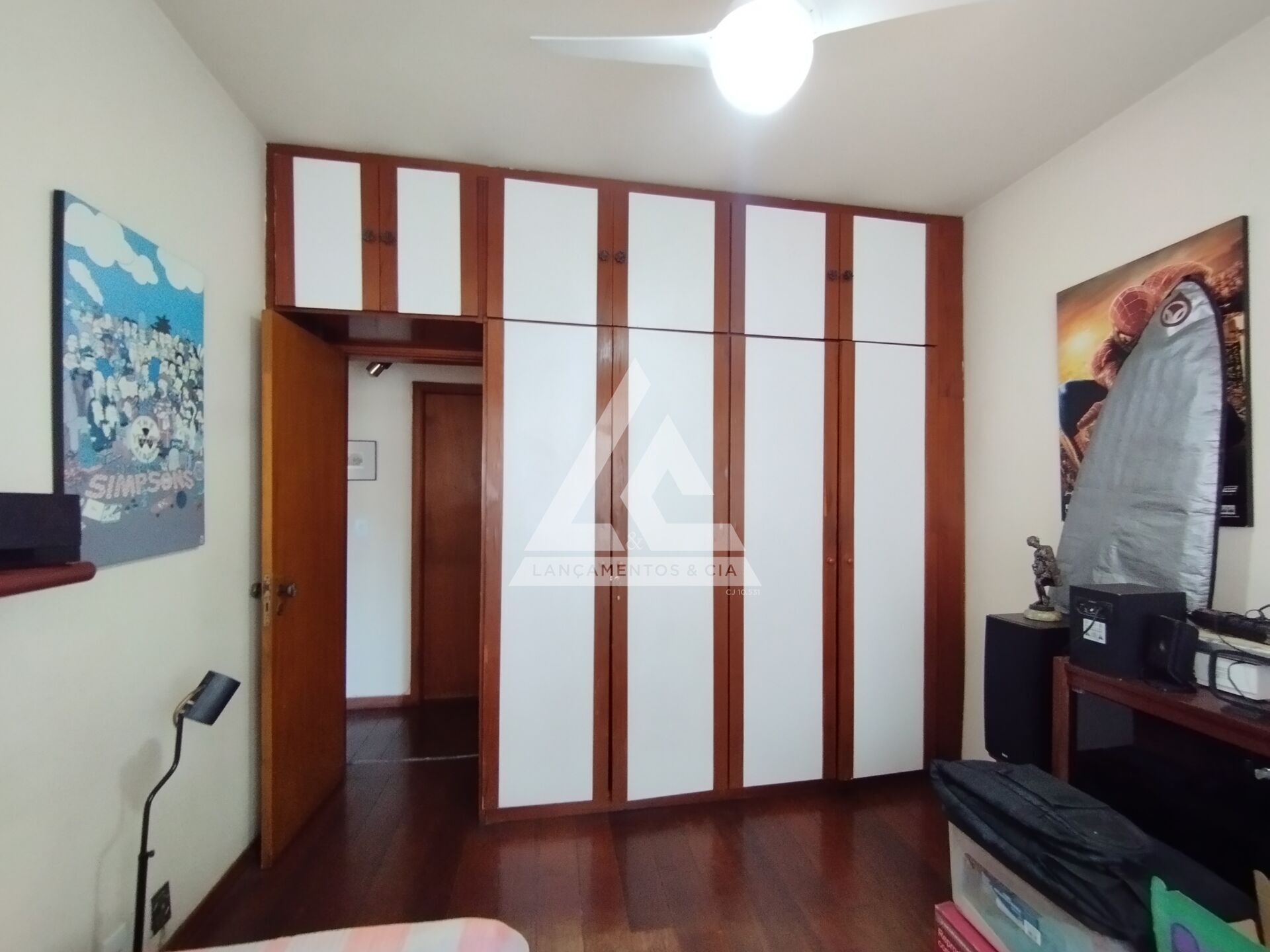 Apartamento à venda com 3 quartos, 121m² - Foto 11