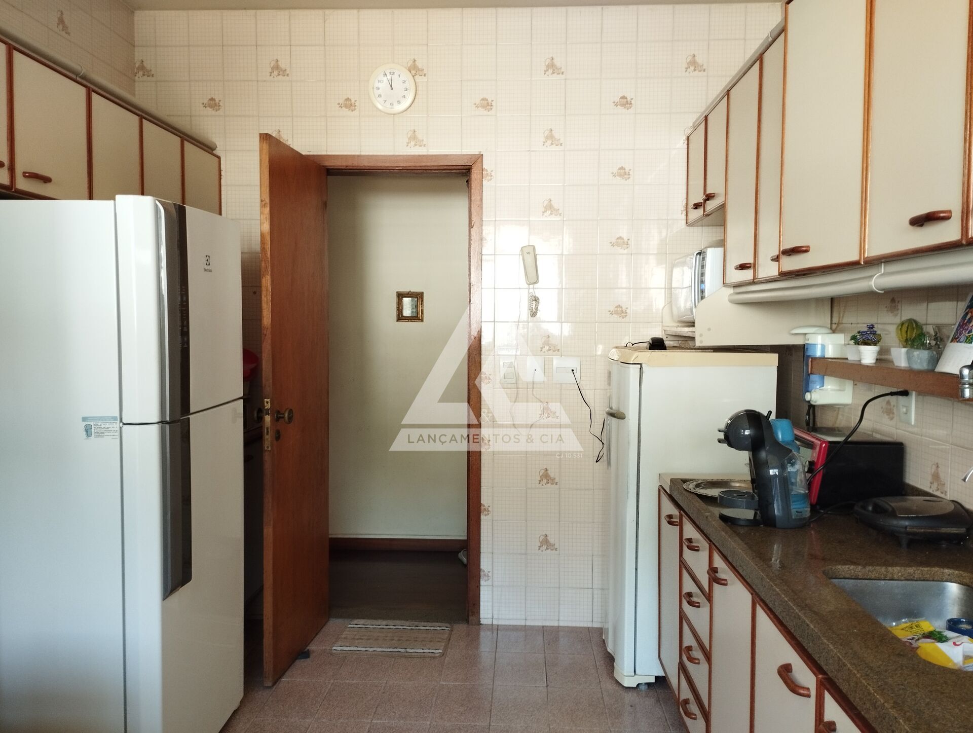 Apartamento à venda com 3 quartos, 121m² - Foto 18