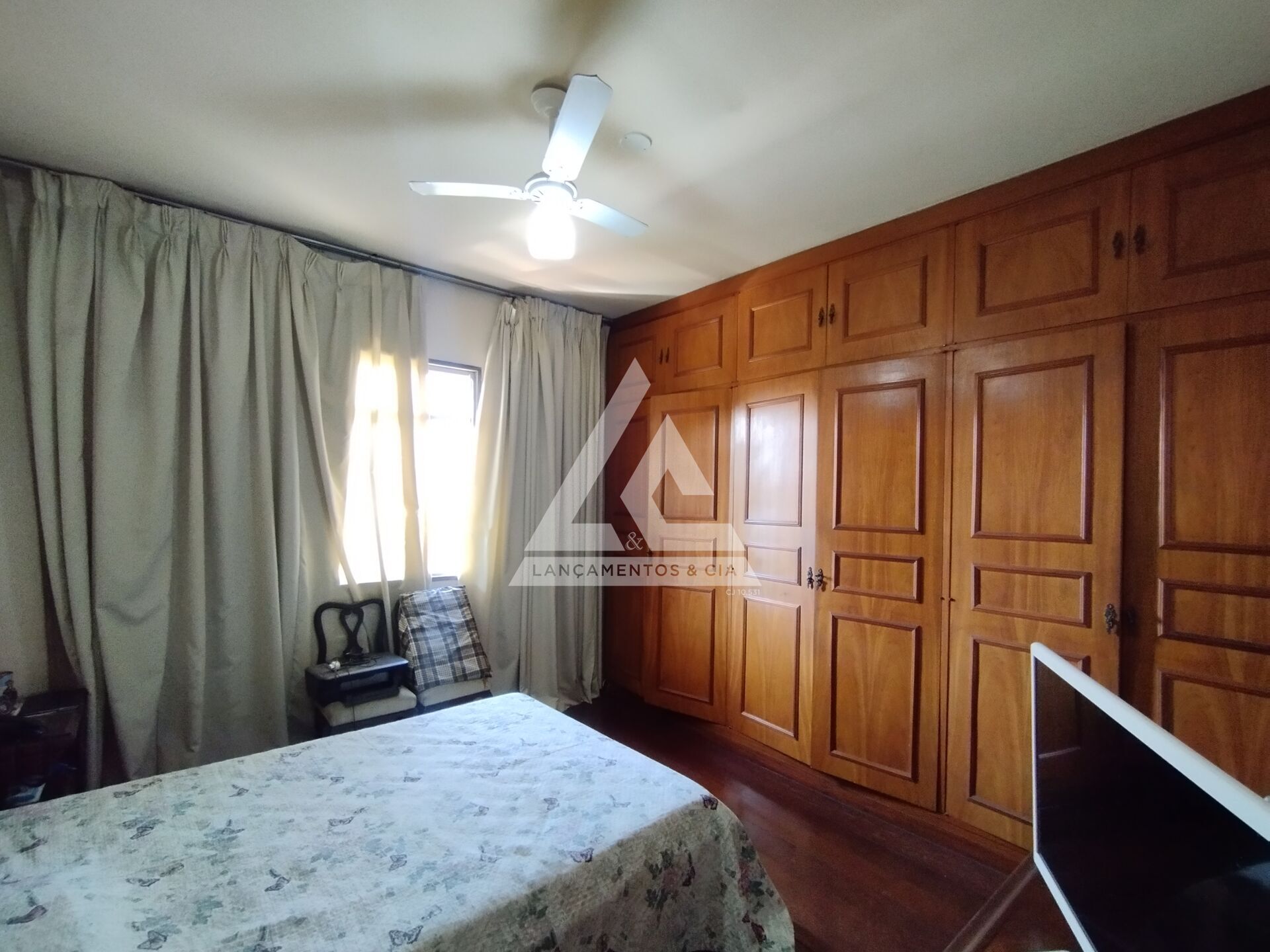 Apartamento à venda com 3 quartos, 121m² - Foto 13