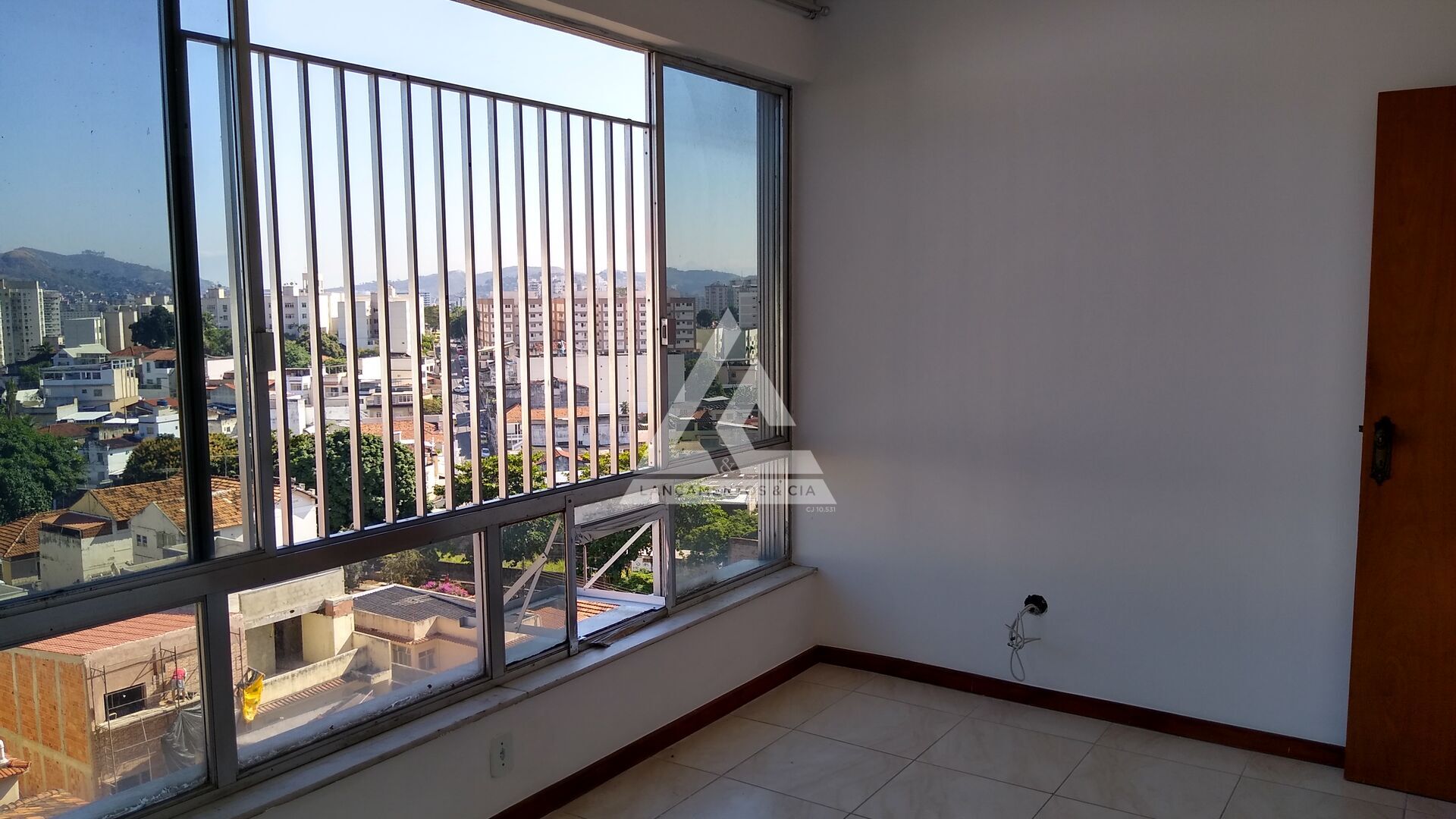 Apartamento à venda com 3 quartos, 100m² - Foto 11