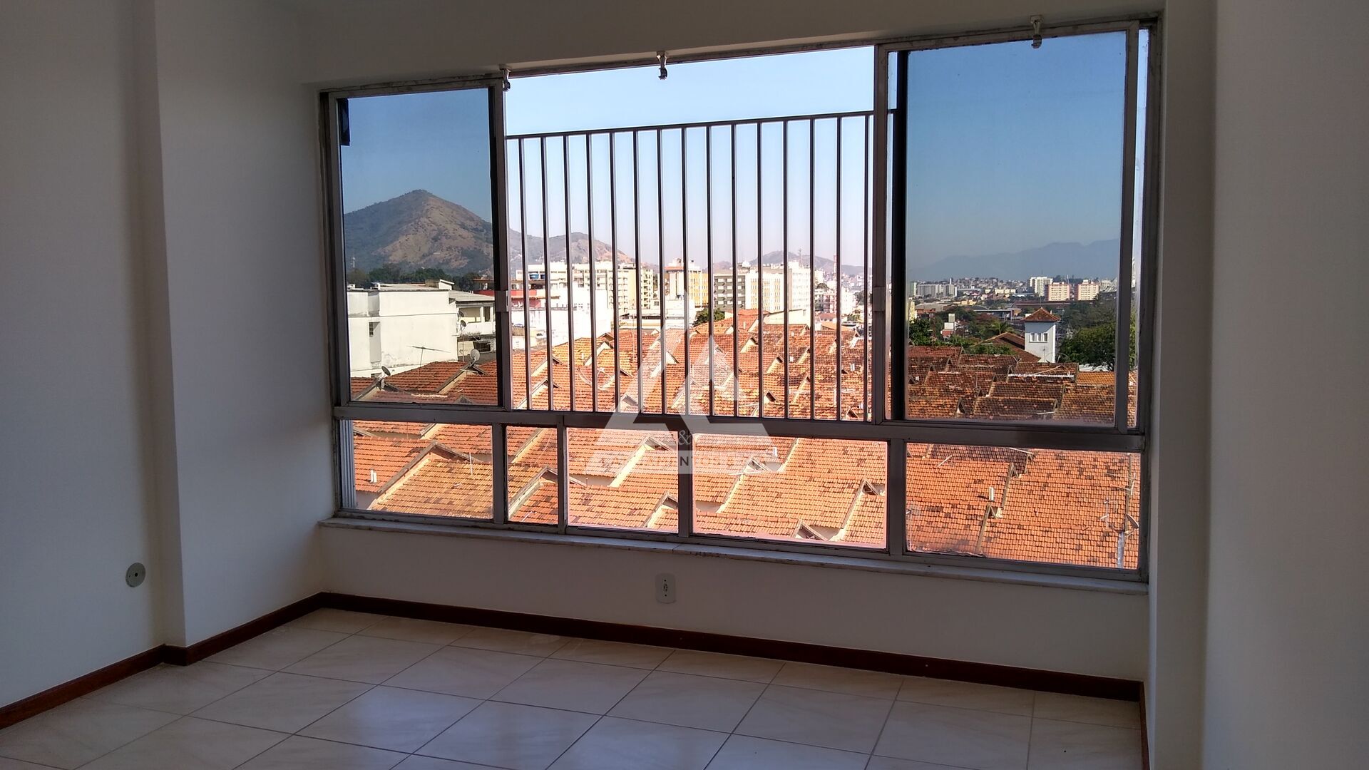 Apartamento à venda com 3 quartos, 100m² - Foto 8