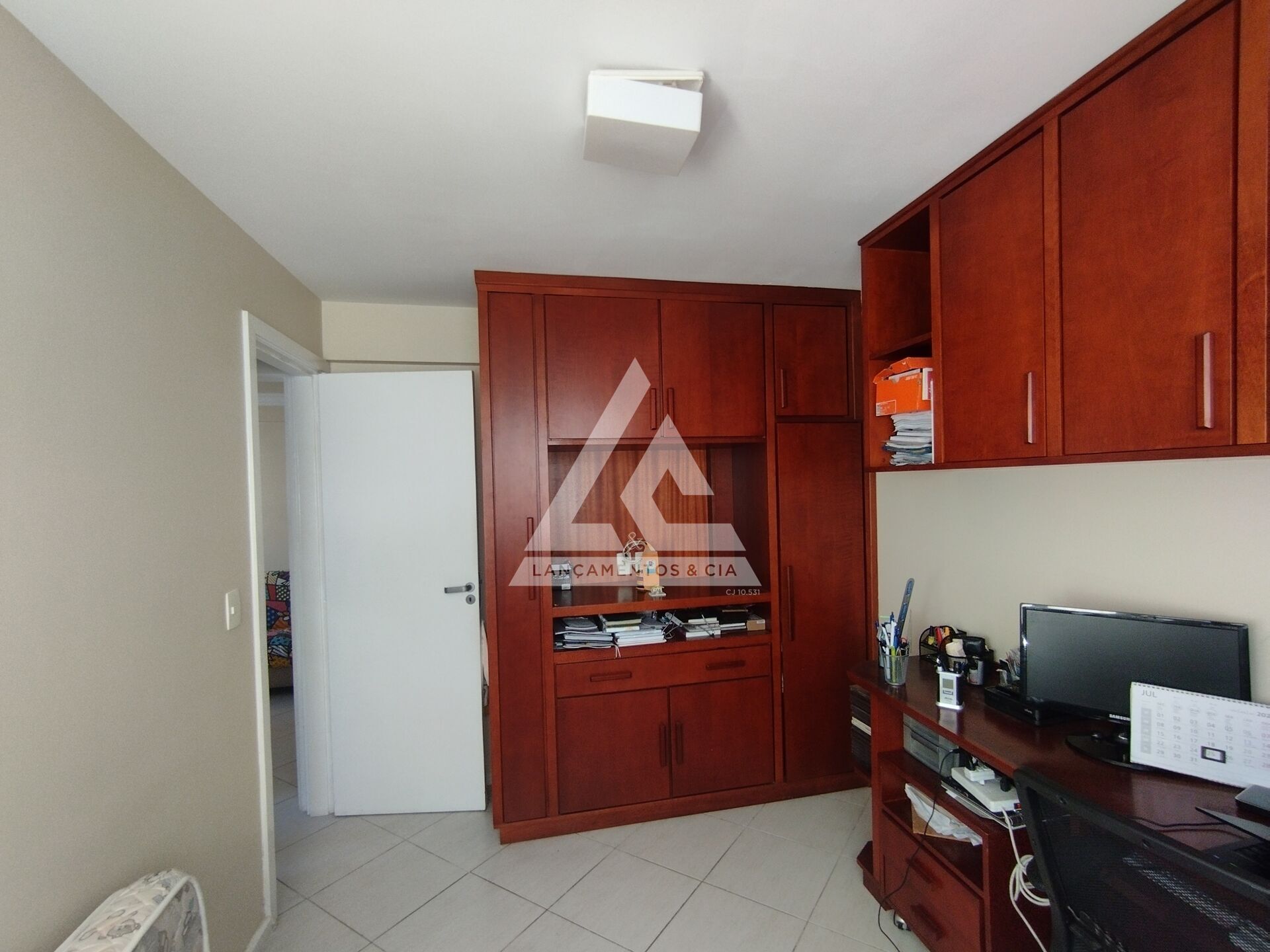 Apartamento à venda com 2 quartos, 62m² - Foto 13