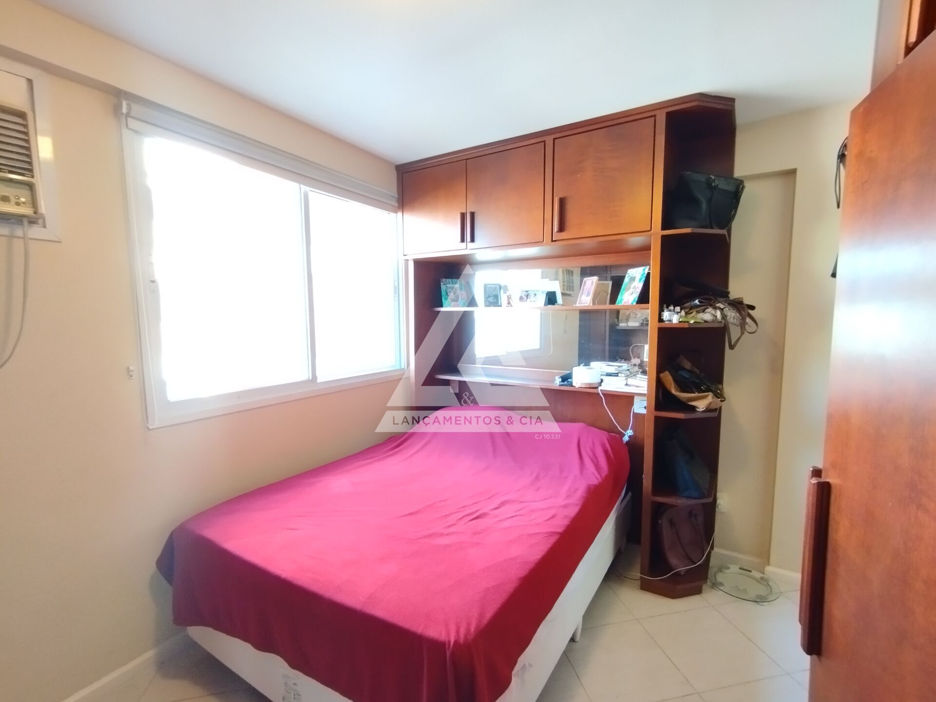 Apartamento à venda com 2 quartos, 62m² - Foto 9