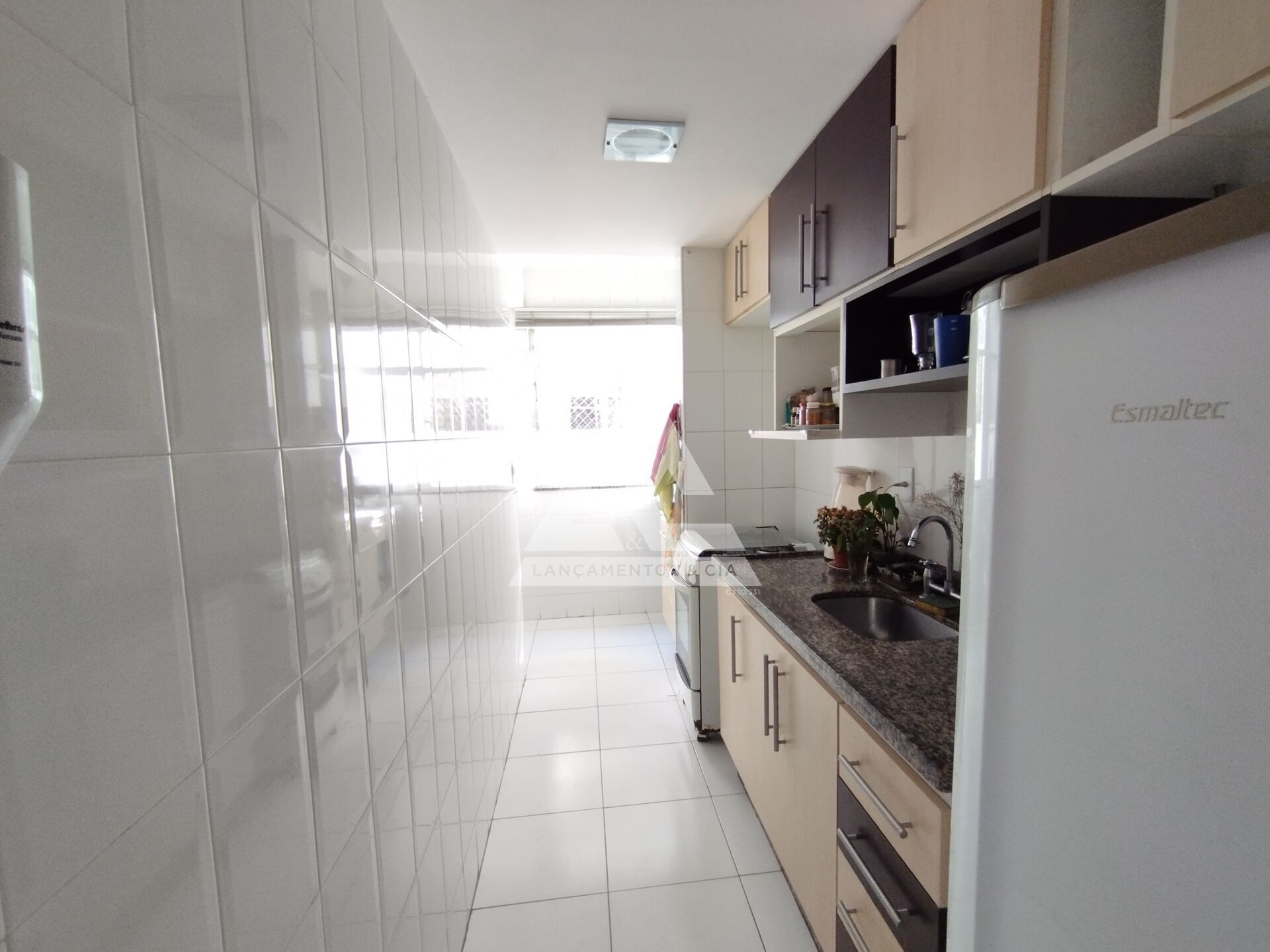 Apartamento à venda com 2 quartos, 62m² - Foto 6