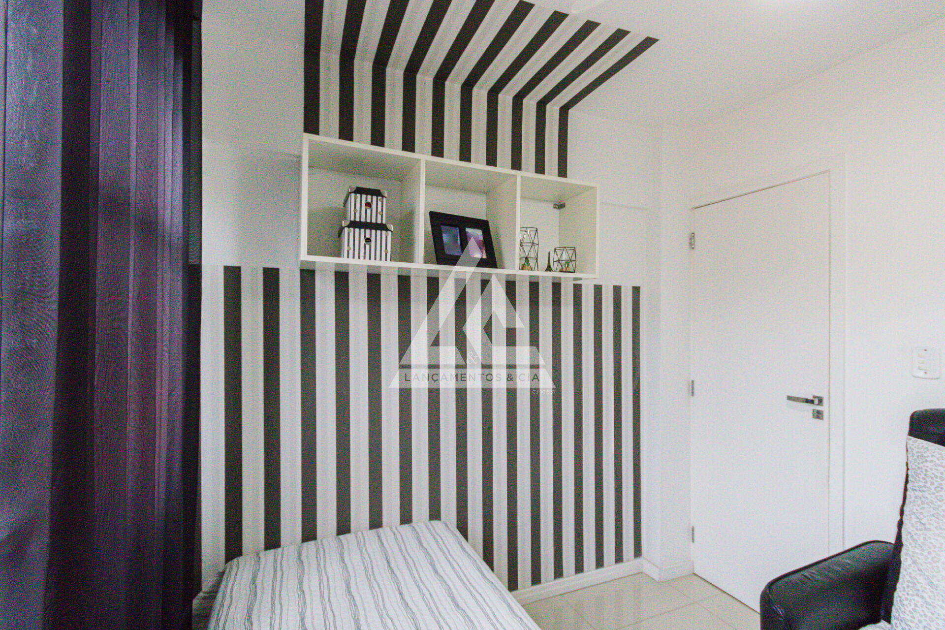 Apartamento à venda com 2 quartos, 57m² - Foto 11