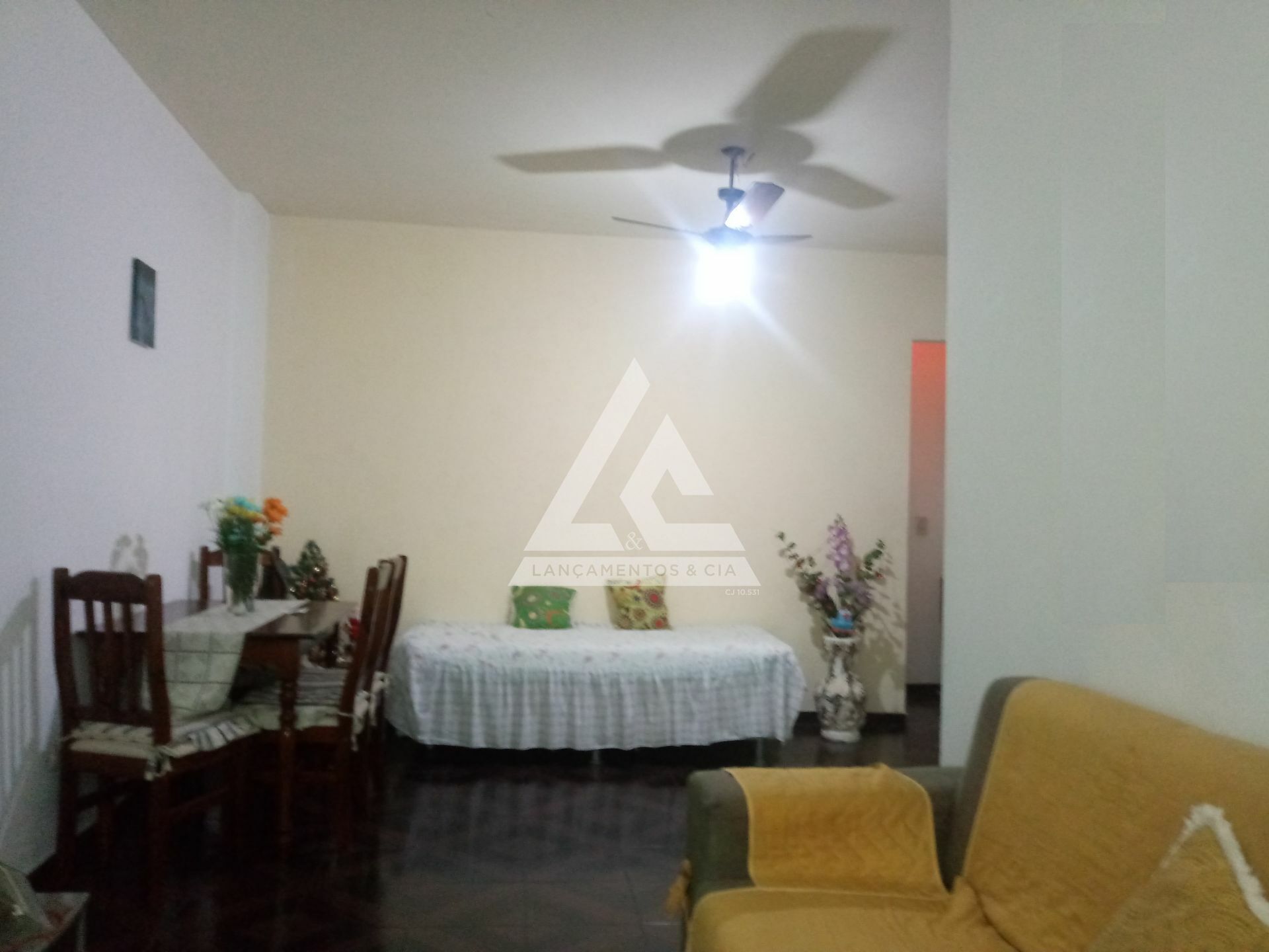 Apartamento à venda com 1 quarto, 50m² - Foto 3