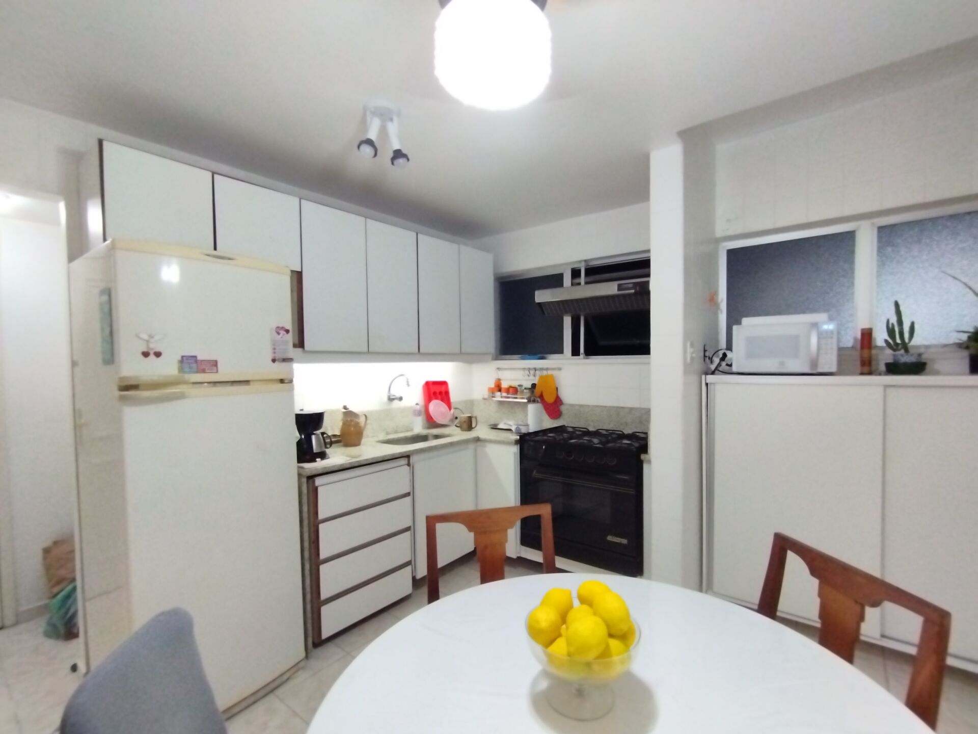 Apartamento para alugar com 3 quartos, 95m² - Foto 16