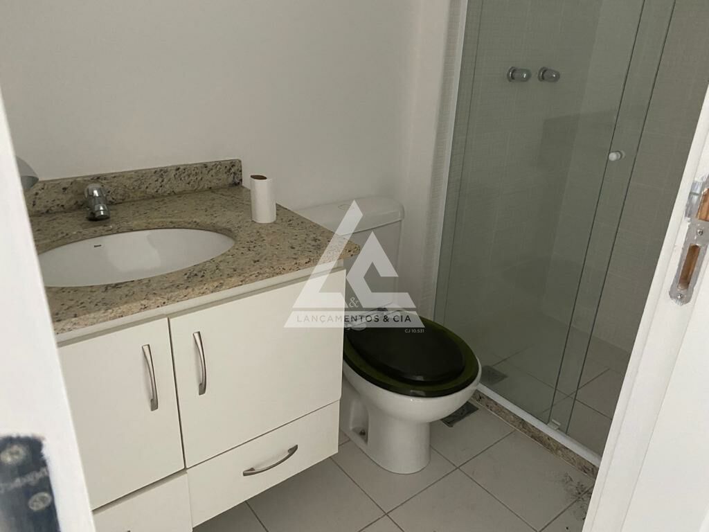 Apartamento à venda com 2 quartos, 62m² - Foto 13