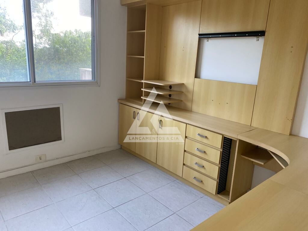 Apartamento à venda com 2 quartos, 62m² - Foto 5