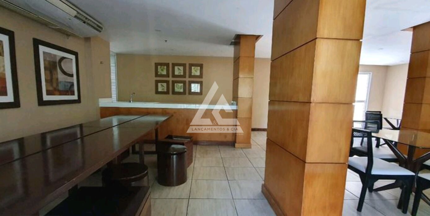 Apartamento à venda com 2 quartos, 62m² - Foto 17